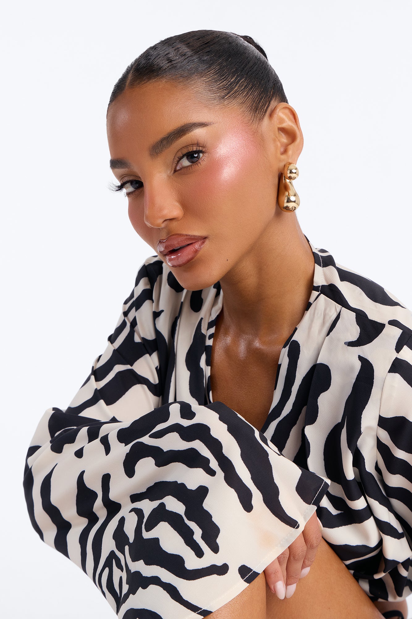 Let It Lean Hardware Drop Earrings - Gold