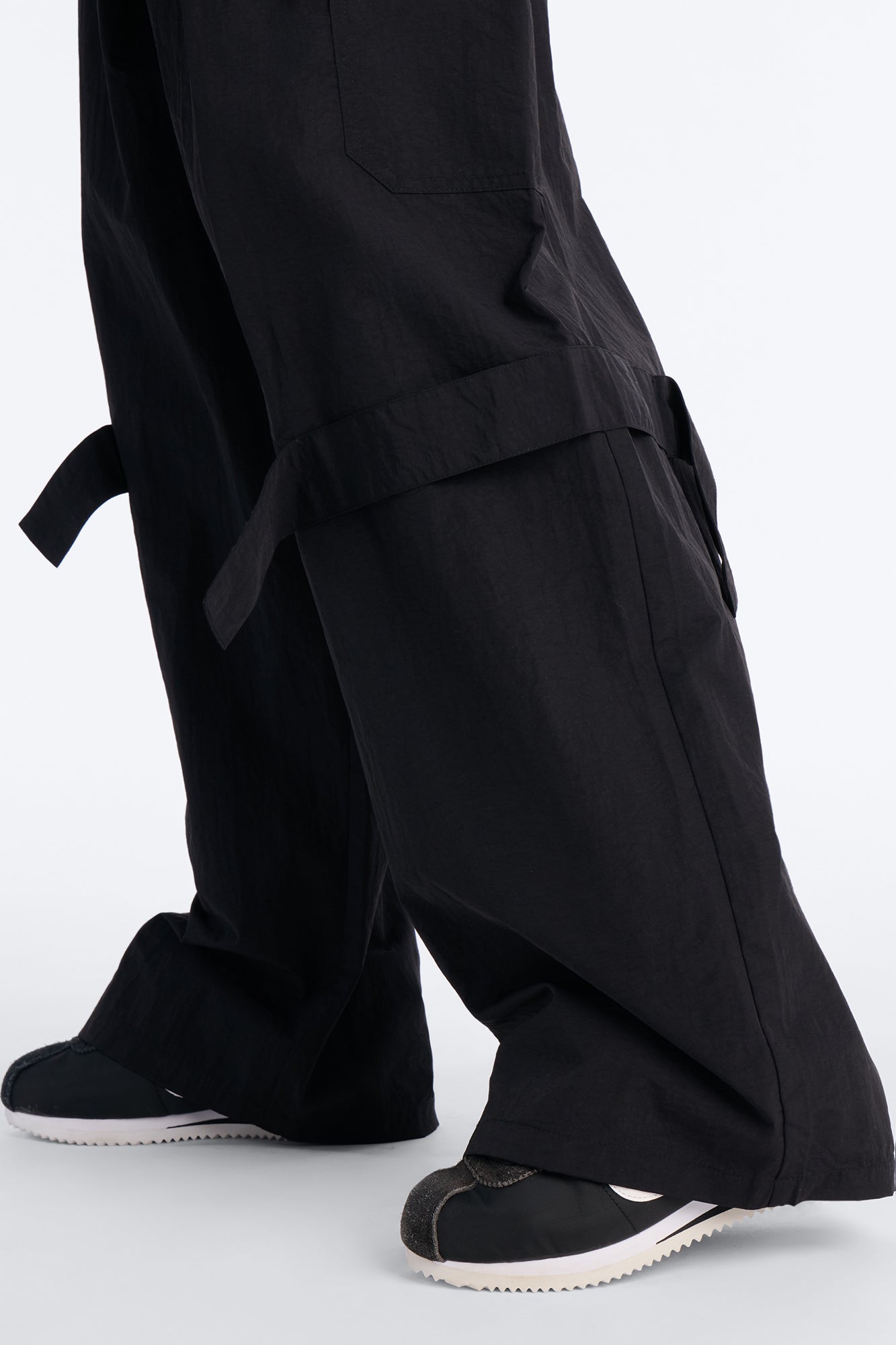 High Standards Windbreaker Pants - Black