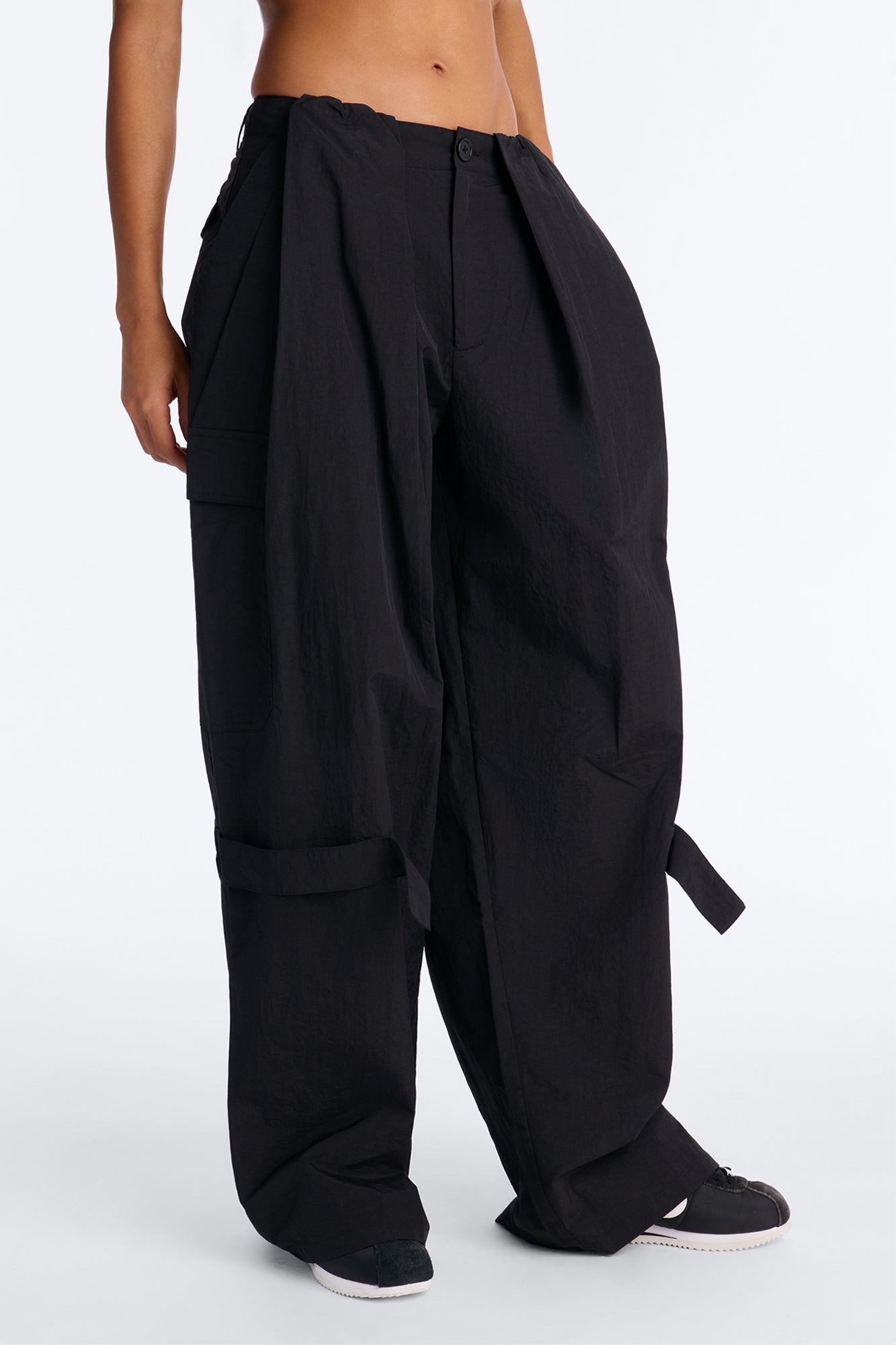 High Standards Windbreaker Pants - Black