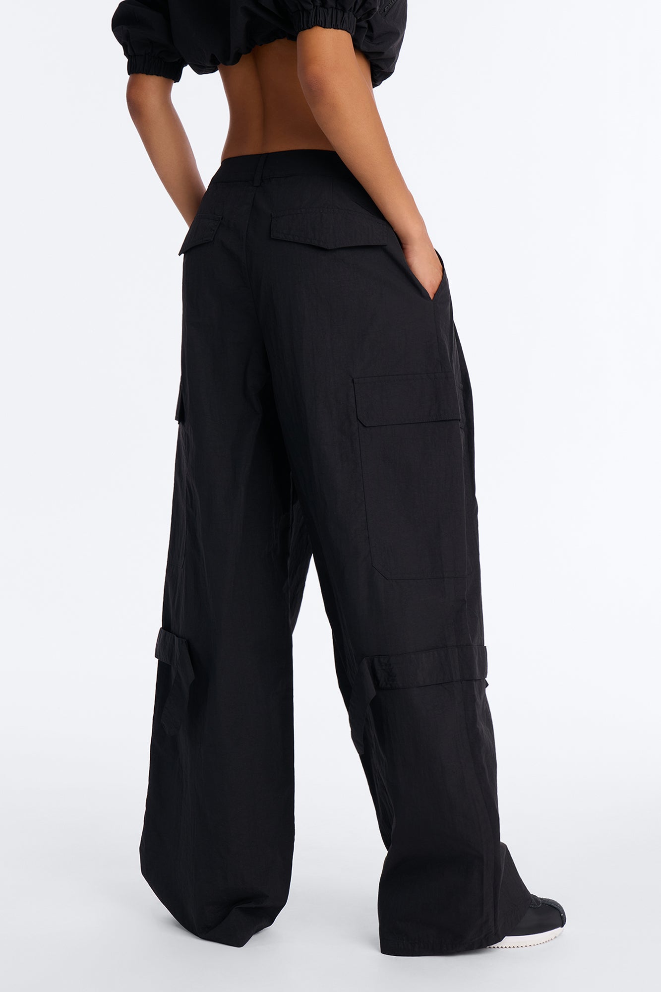 High Standards Windbreaker Pants - Black