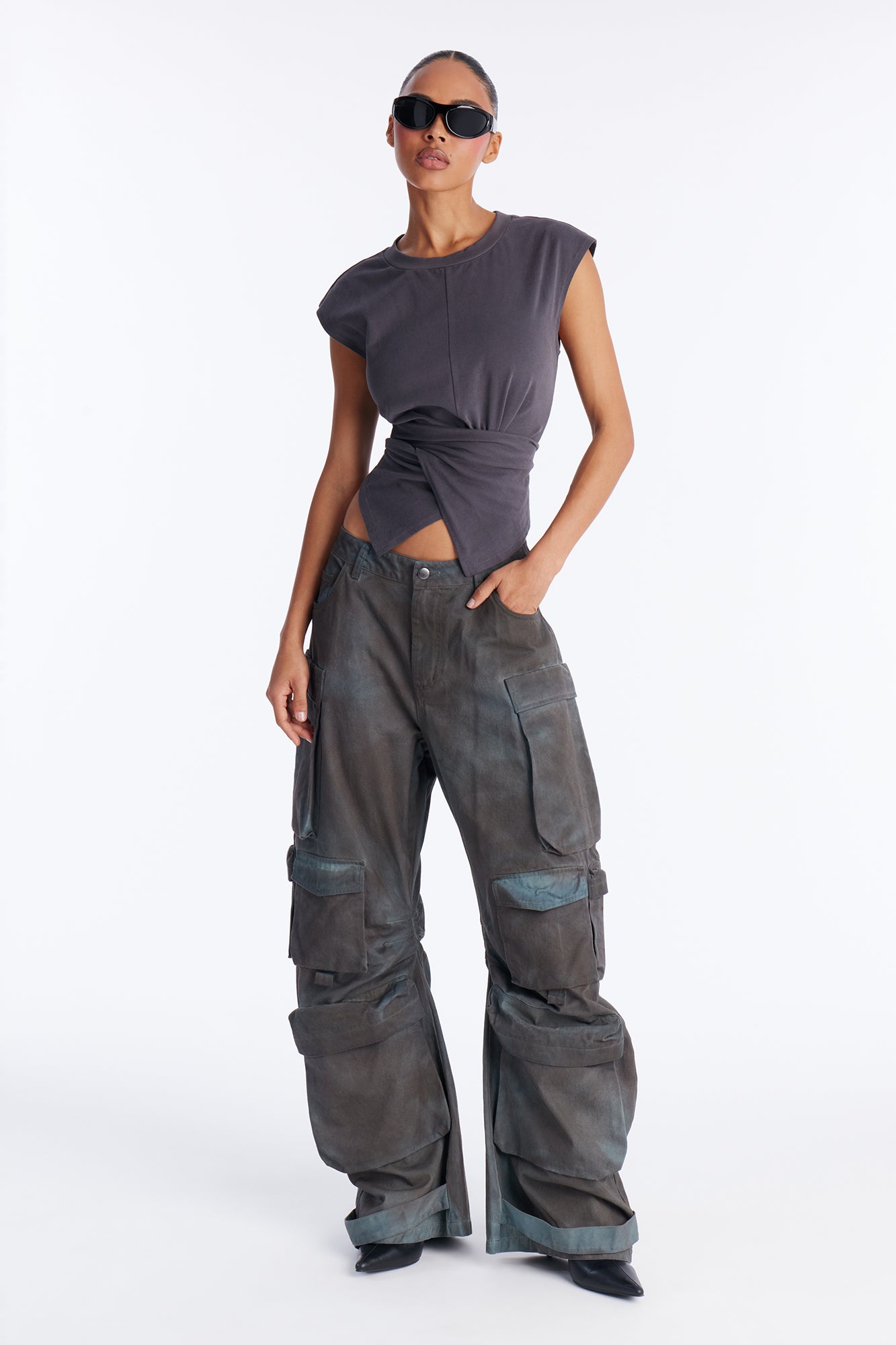 Abigail Low Rise Barrel Leg Cargo Pant - Grey/combo