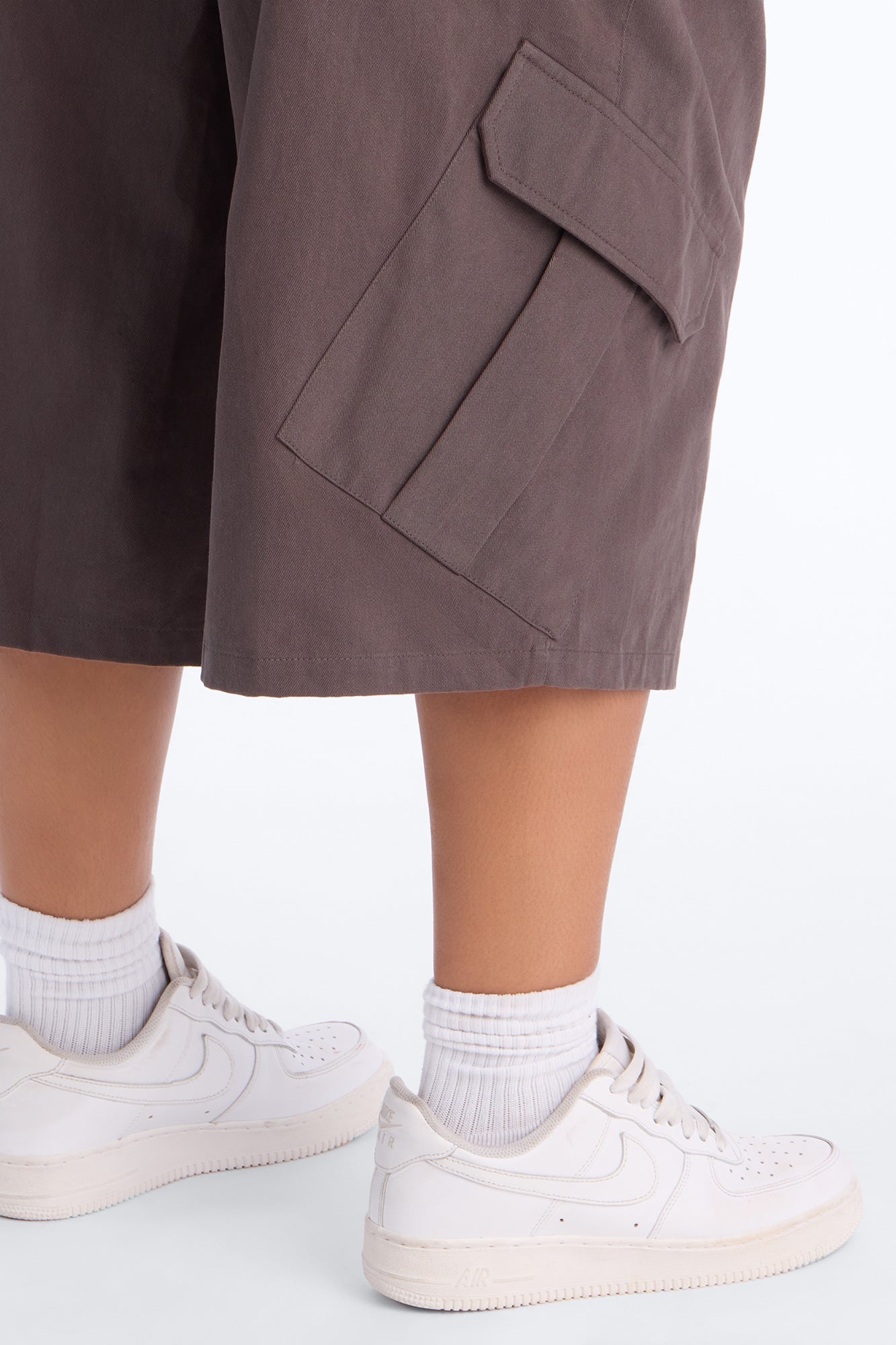 She's A Keeper Cargo Bermuda Short - Charcoal