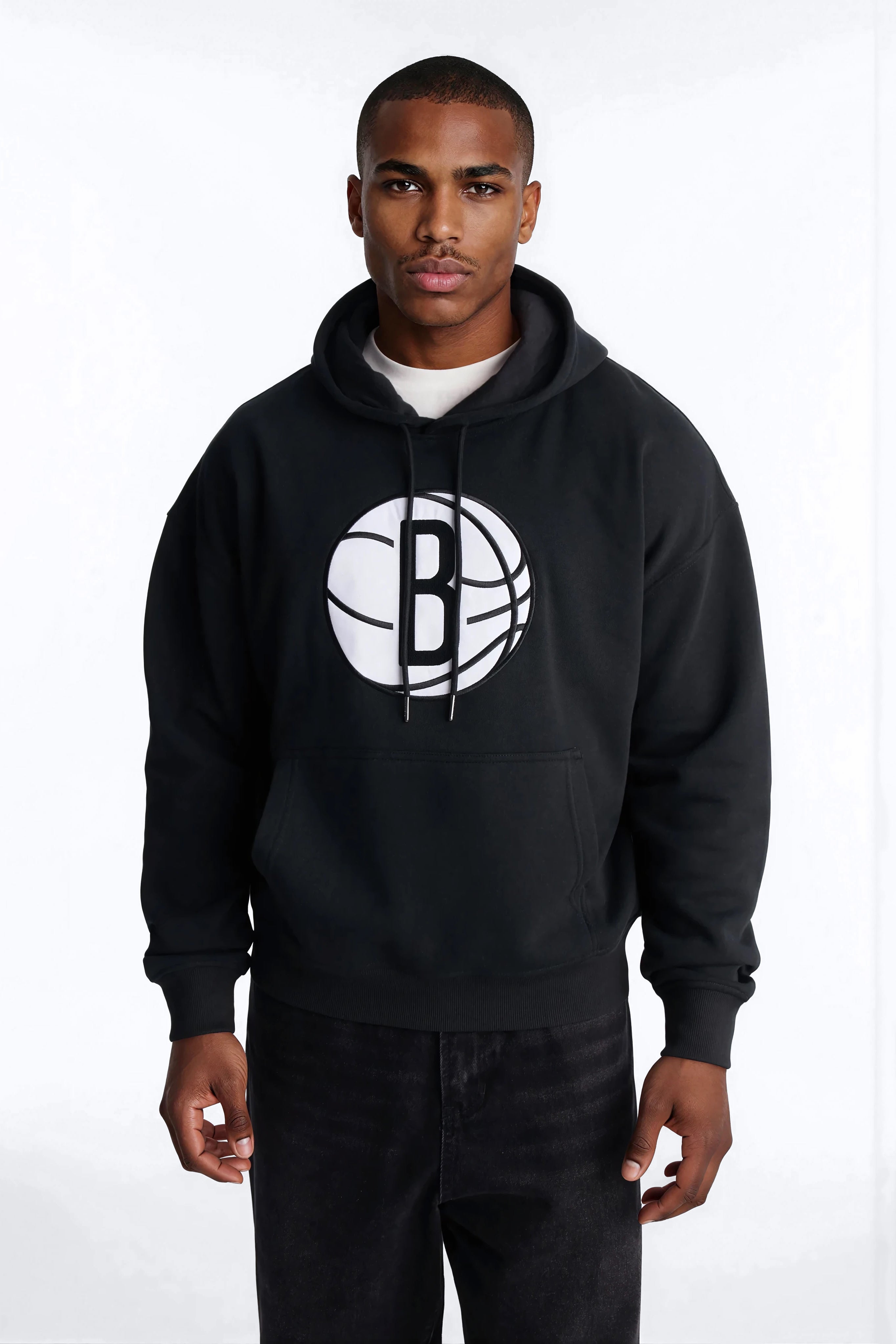 Nets Old English Embroidery Hoodie - Black