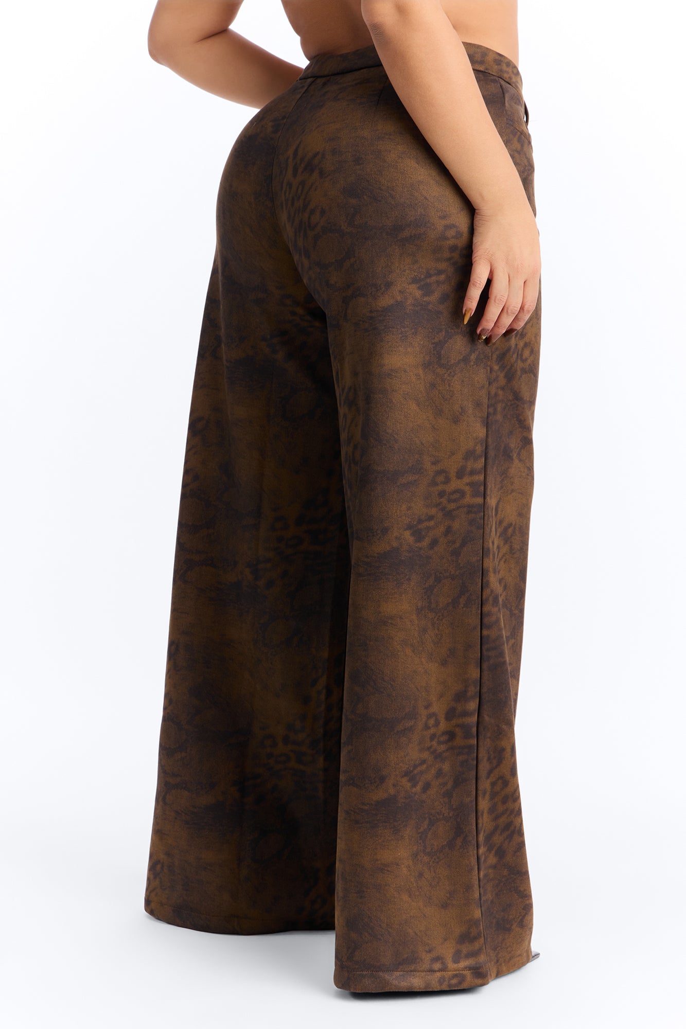 Smooth Talkin' Leopard Faux Suede Pant 33″ - Brown/combo
