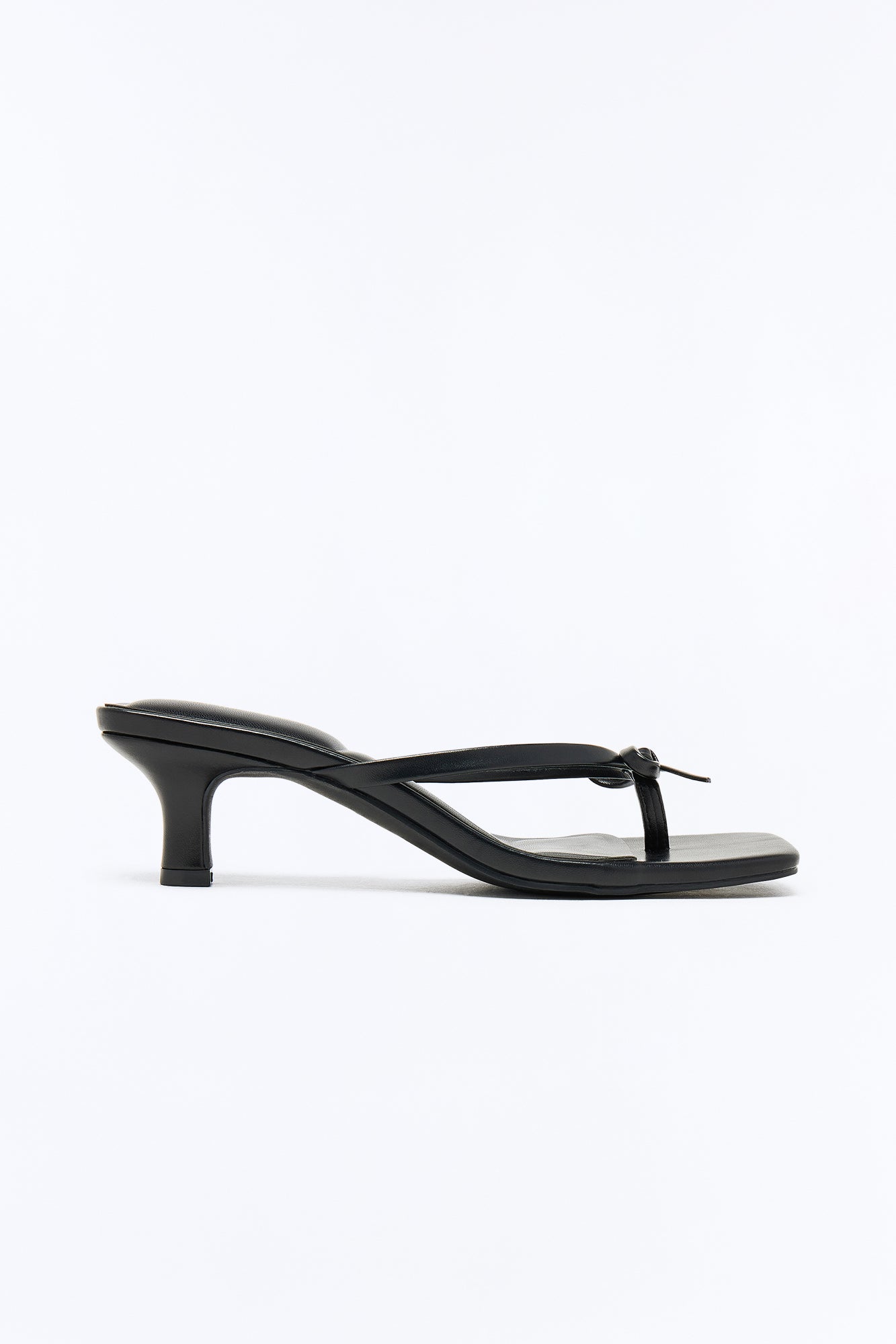 Jezabell Bow Thong Kitten Heels - Black