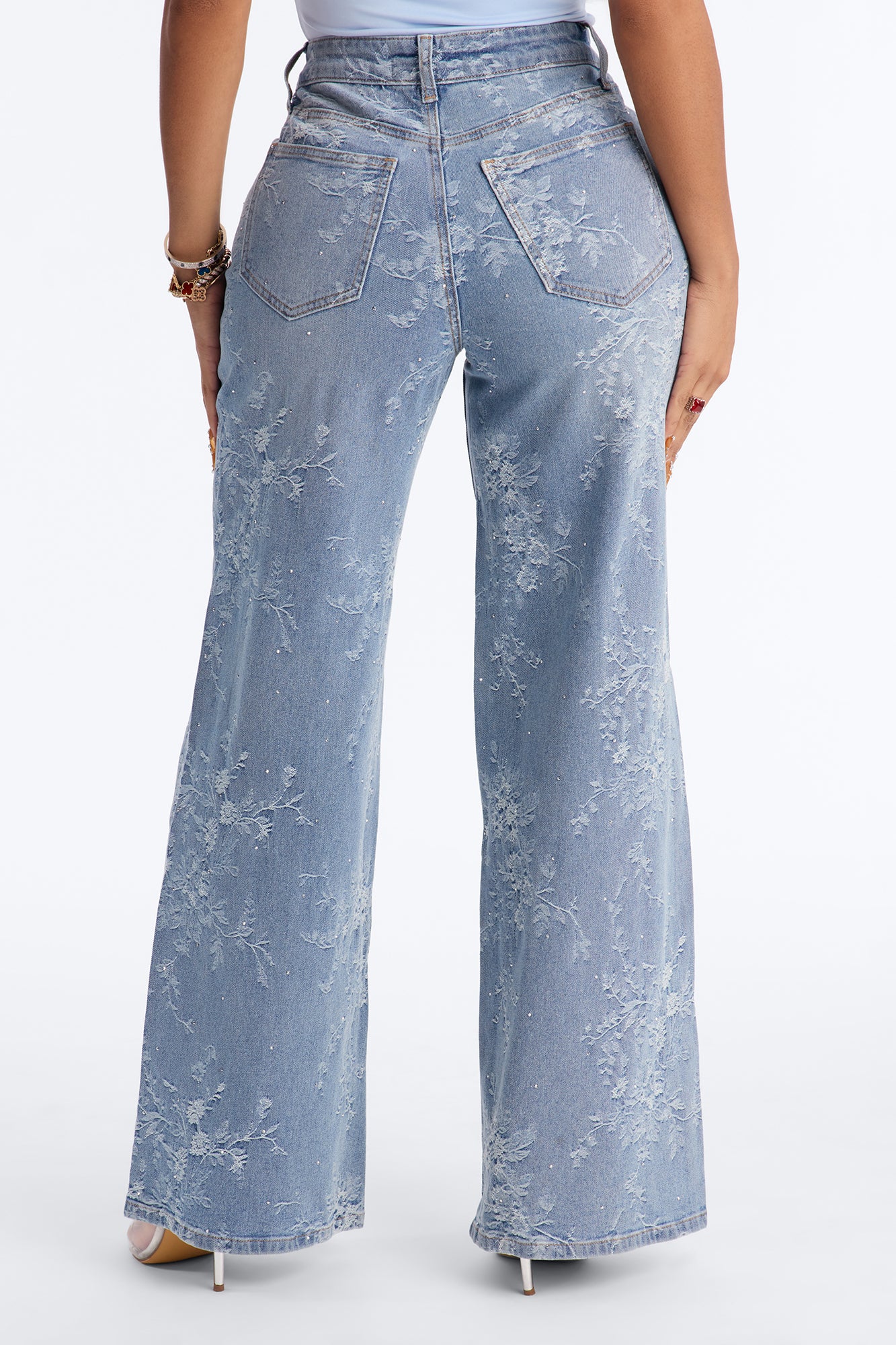 Gardena Embellished Patterned Stretch Jeans - Light Wash