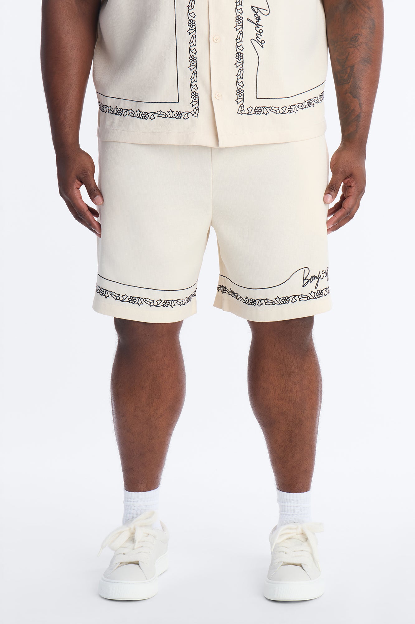 Relaxed St.Tropez Embroidered Short - Cream