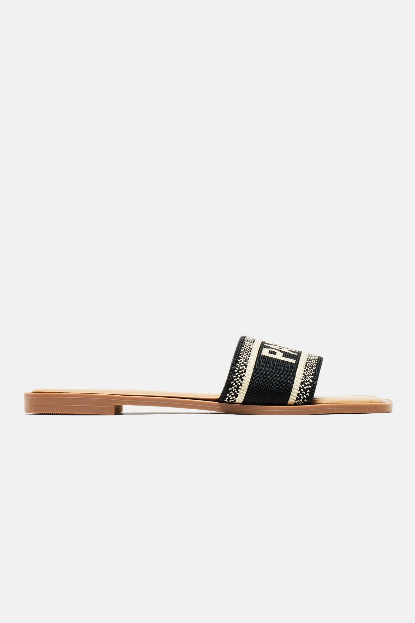 Love A Little Paris Flat Sandals - Black