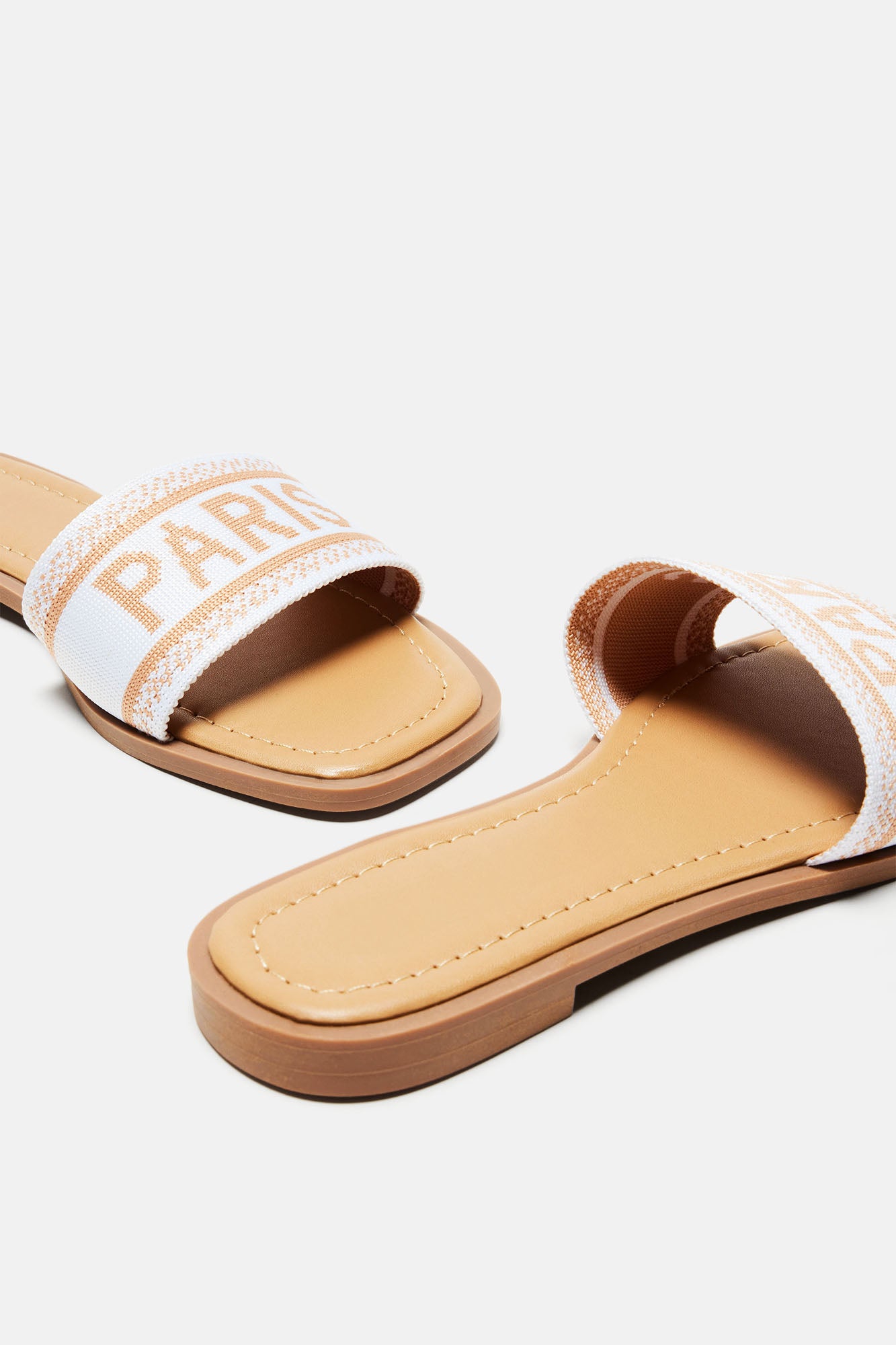 Love A Little Paris Flat Sandals - White