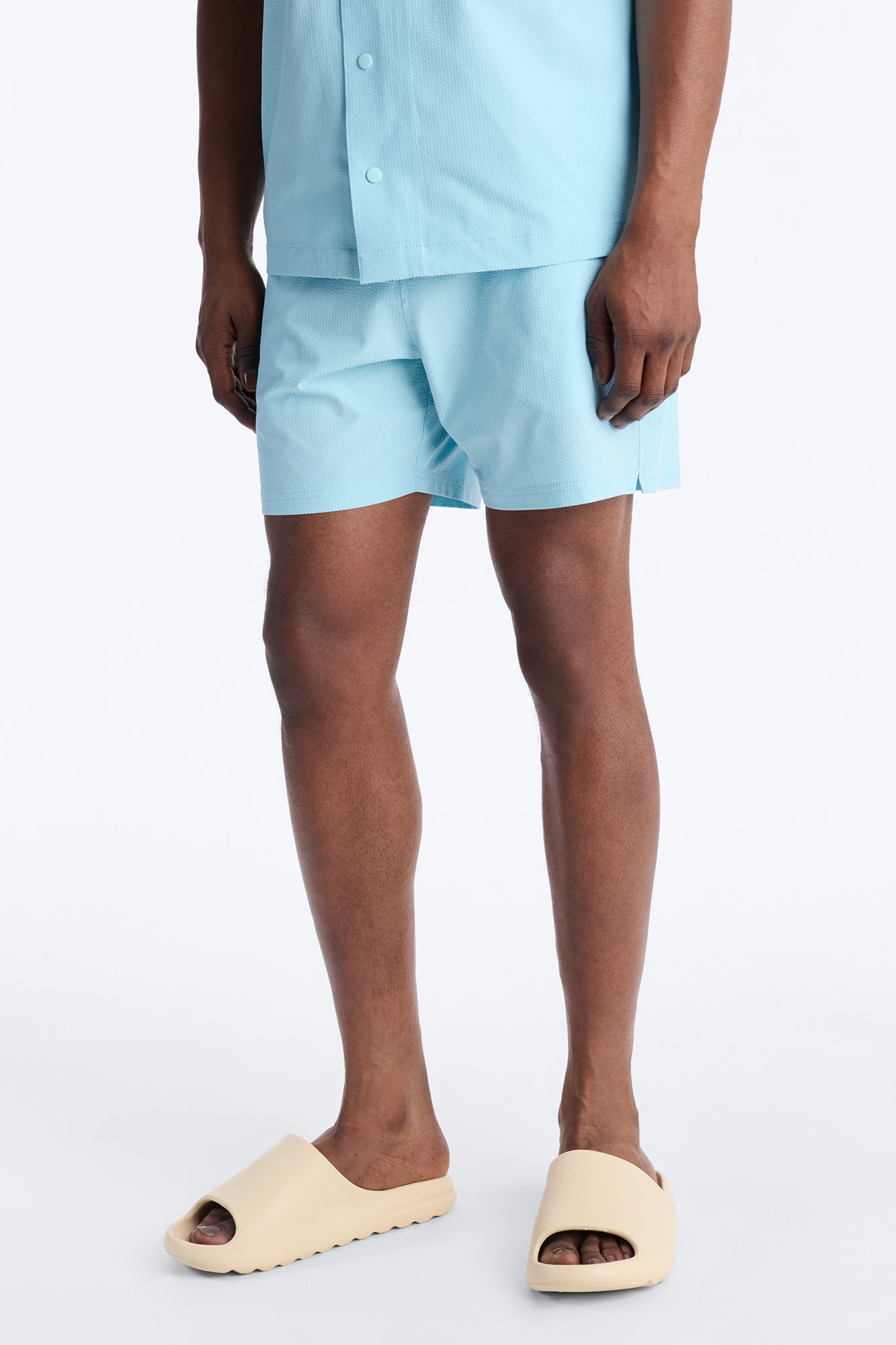 Seersucker Swim Trunk 6″ - Light Blue