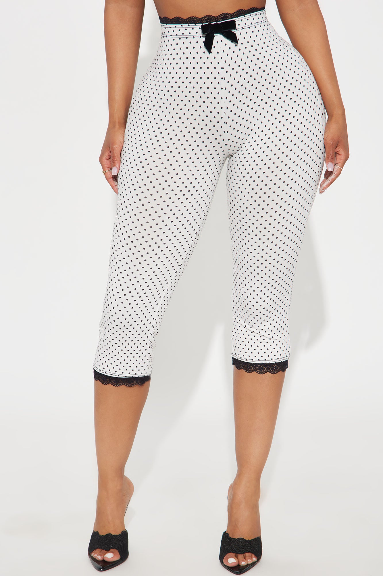 Florentina Lace Trim Capri Legging - White/Black
