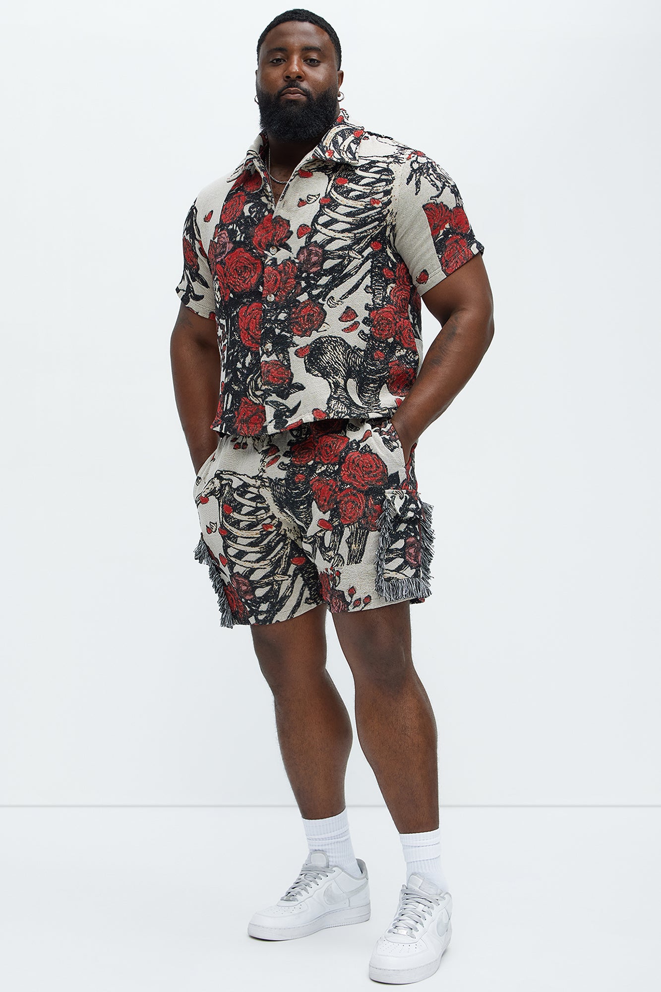 Petals Tapestry Shorts - Red/combo