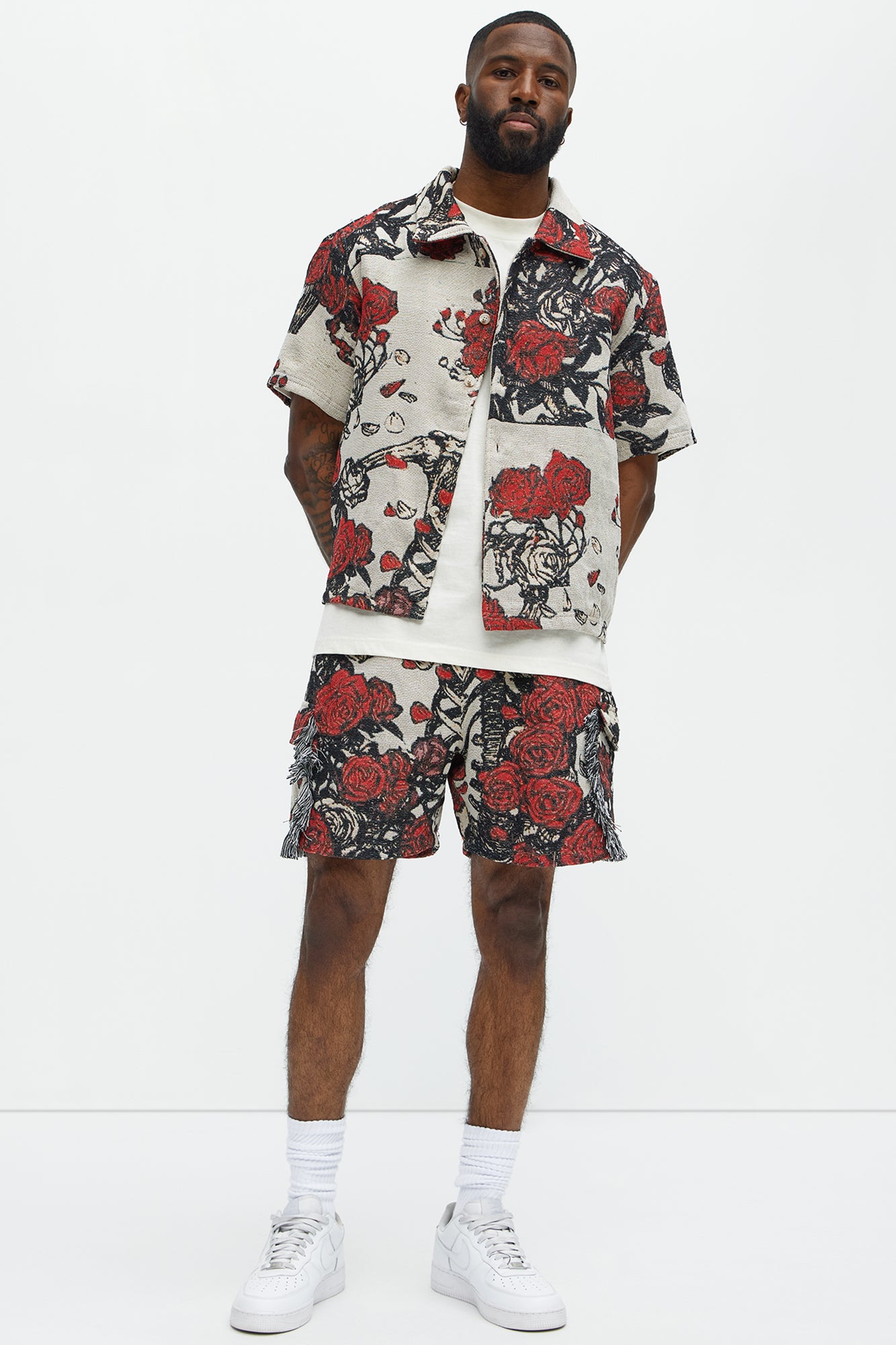 Petals Tapestry Shorts - Red/combo