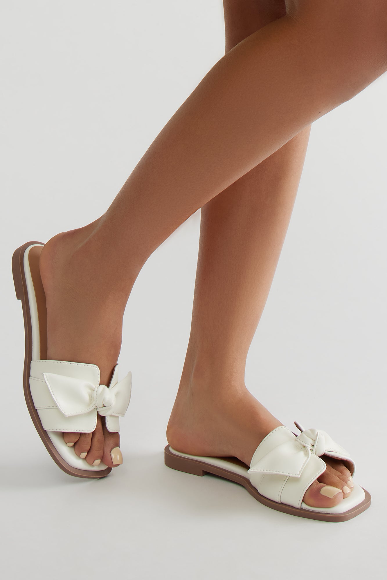 Lyra Flat Sandals - White