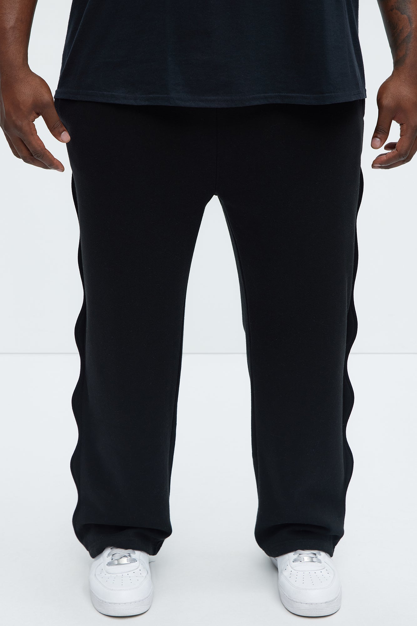 Tayson Wavy Straight Sweatpants - Black
