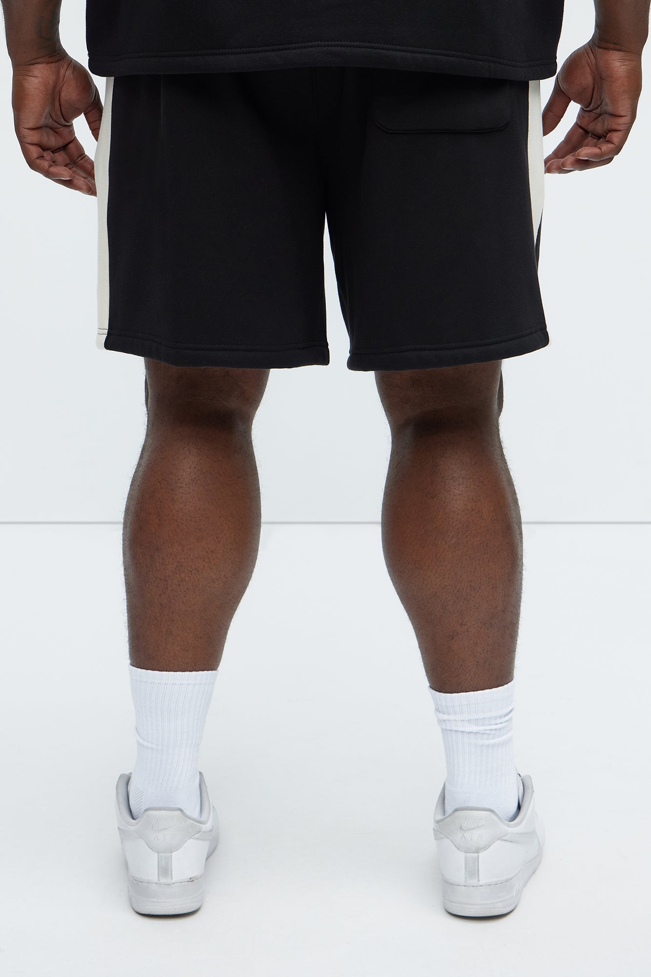 Tayson Oversized Heavyweight Striped Shorts - Black