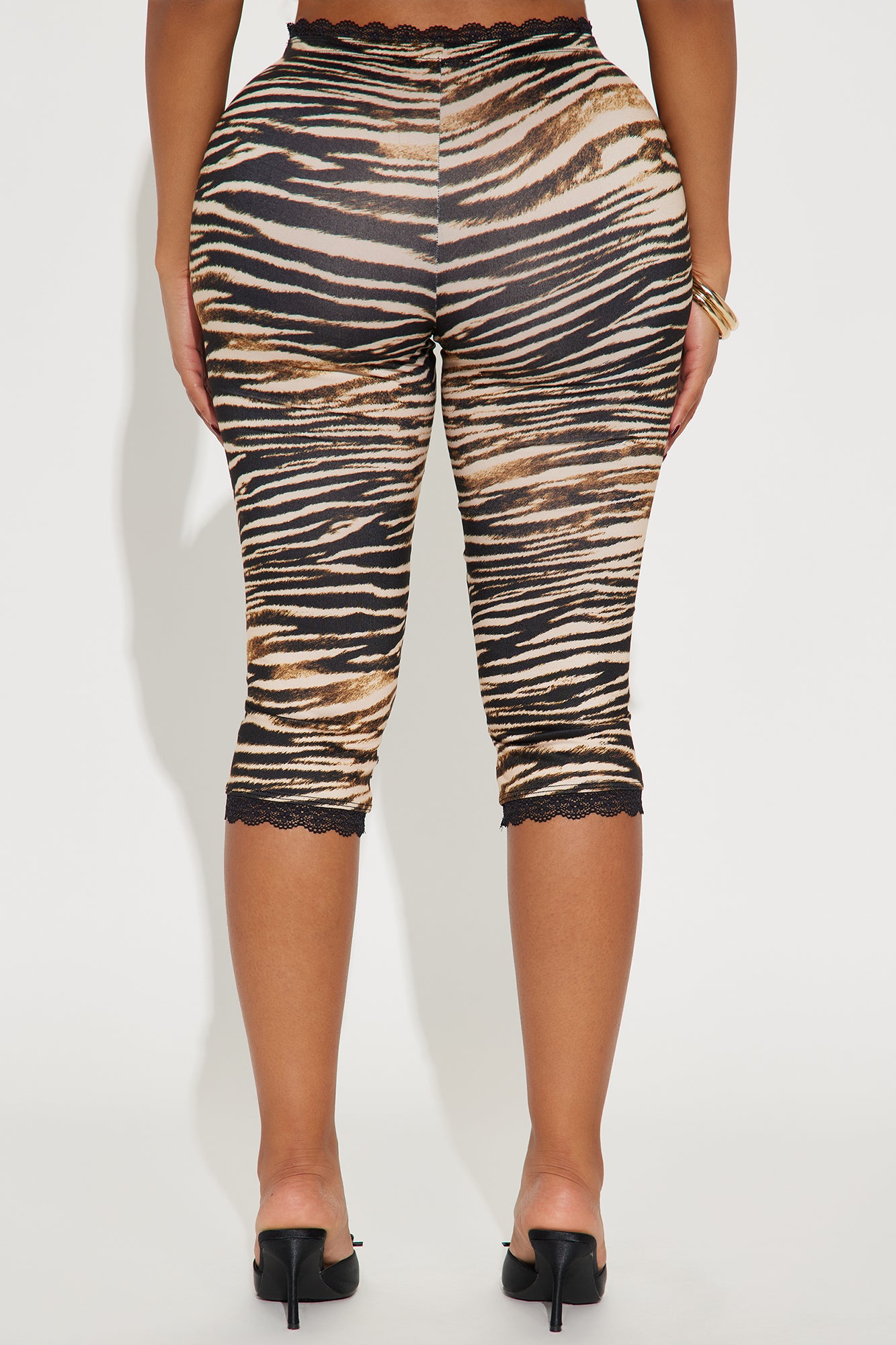 Florentina Lace Trim Capri Legging - Tan/Multi