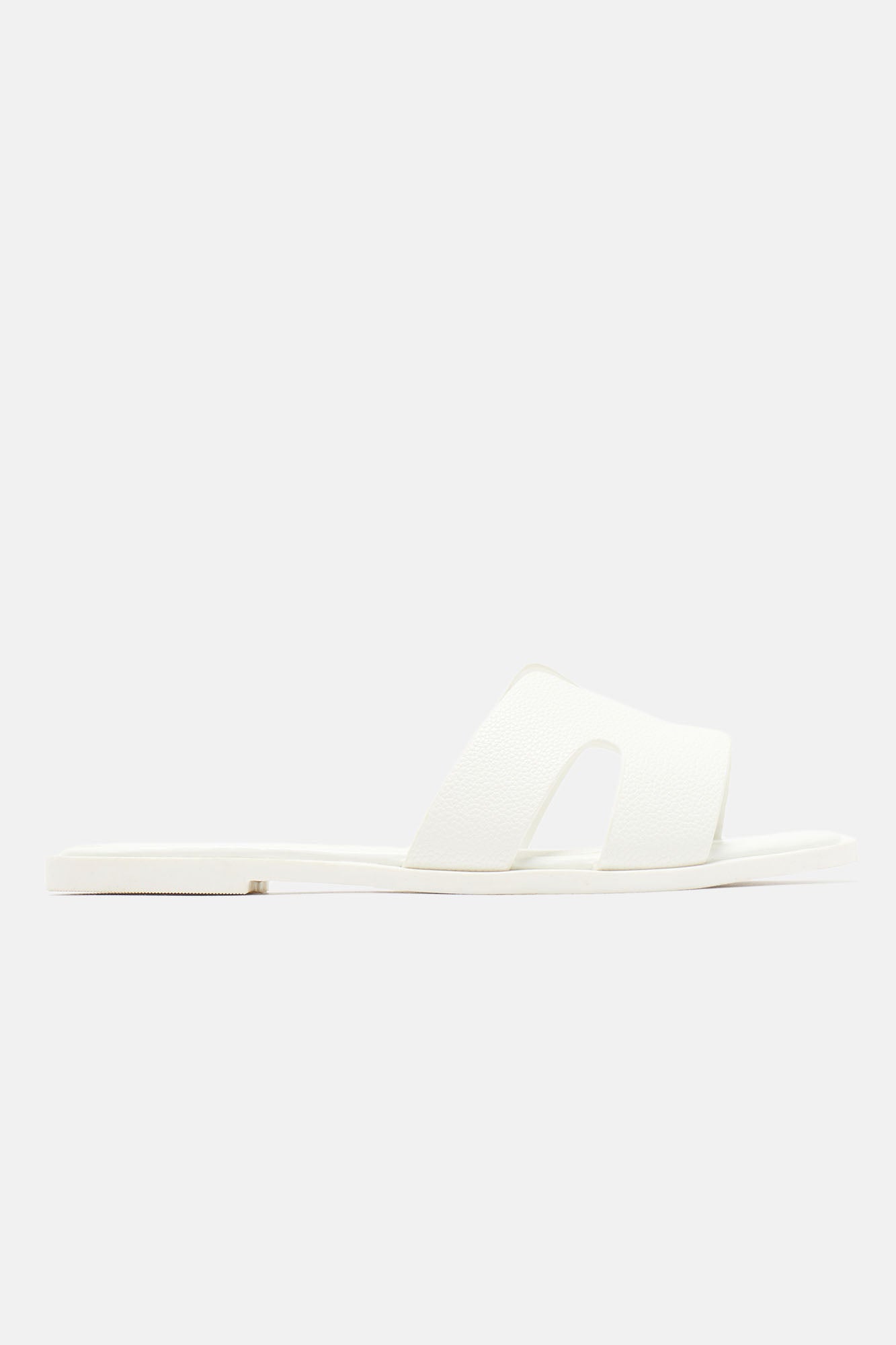 Cutting Ties Flat Sandals - White