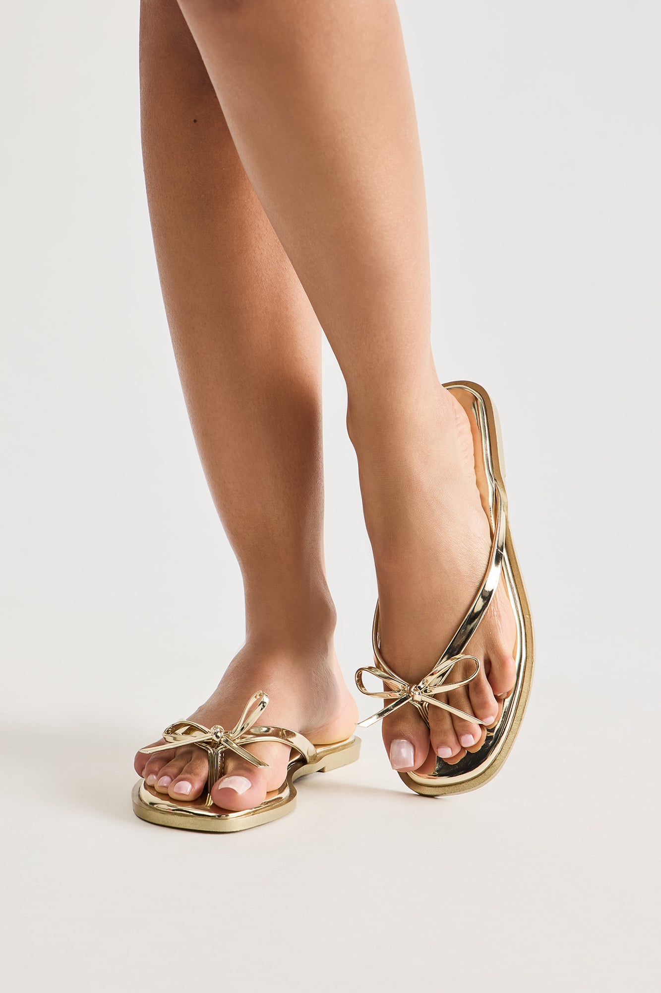Kenzo Bow Flip Flops - Gold