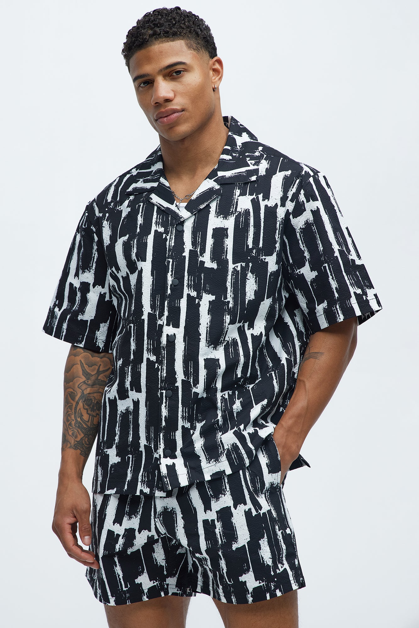 Seersucker Printed Swim Trunk 6″ - Black/combo