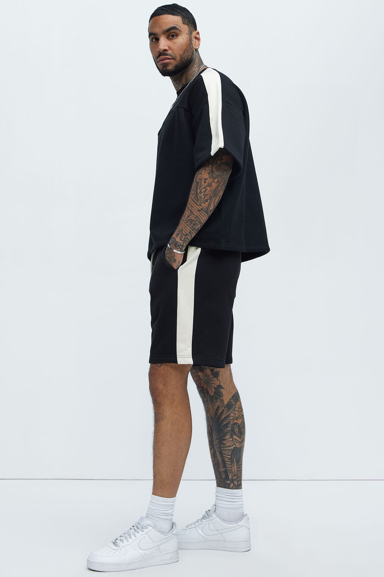 Tayson Oversized Heavyweight Striped Shorts - Black