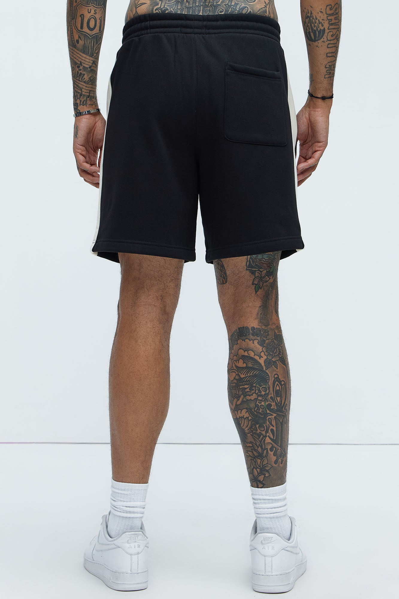 Tayson Oversized Heavyweight Striped Shorts - Black