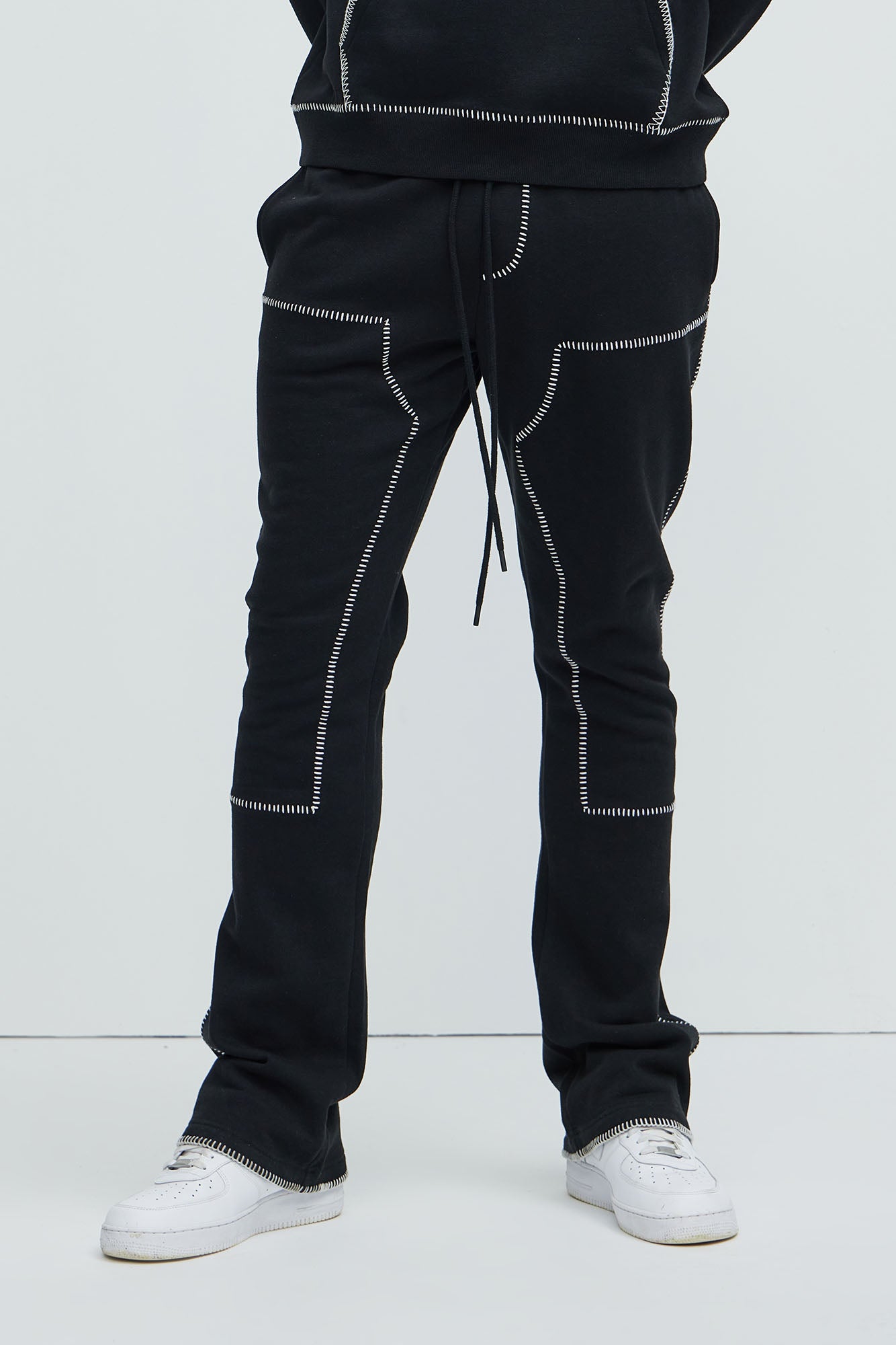 Tayson Stitch Skinny Flared Sweatpants - Black
