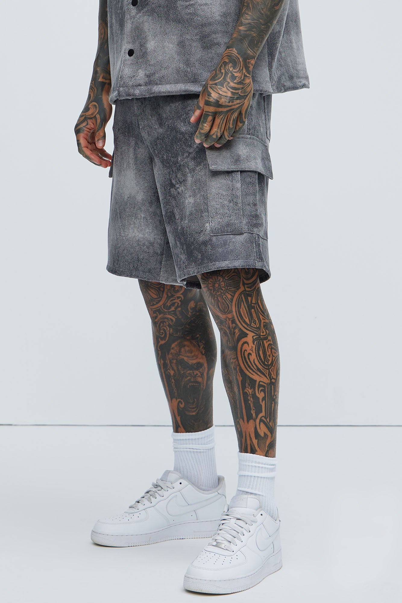 Manor Distressed Shorts - Grey