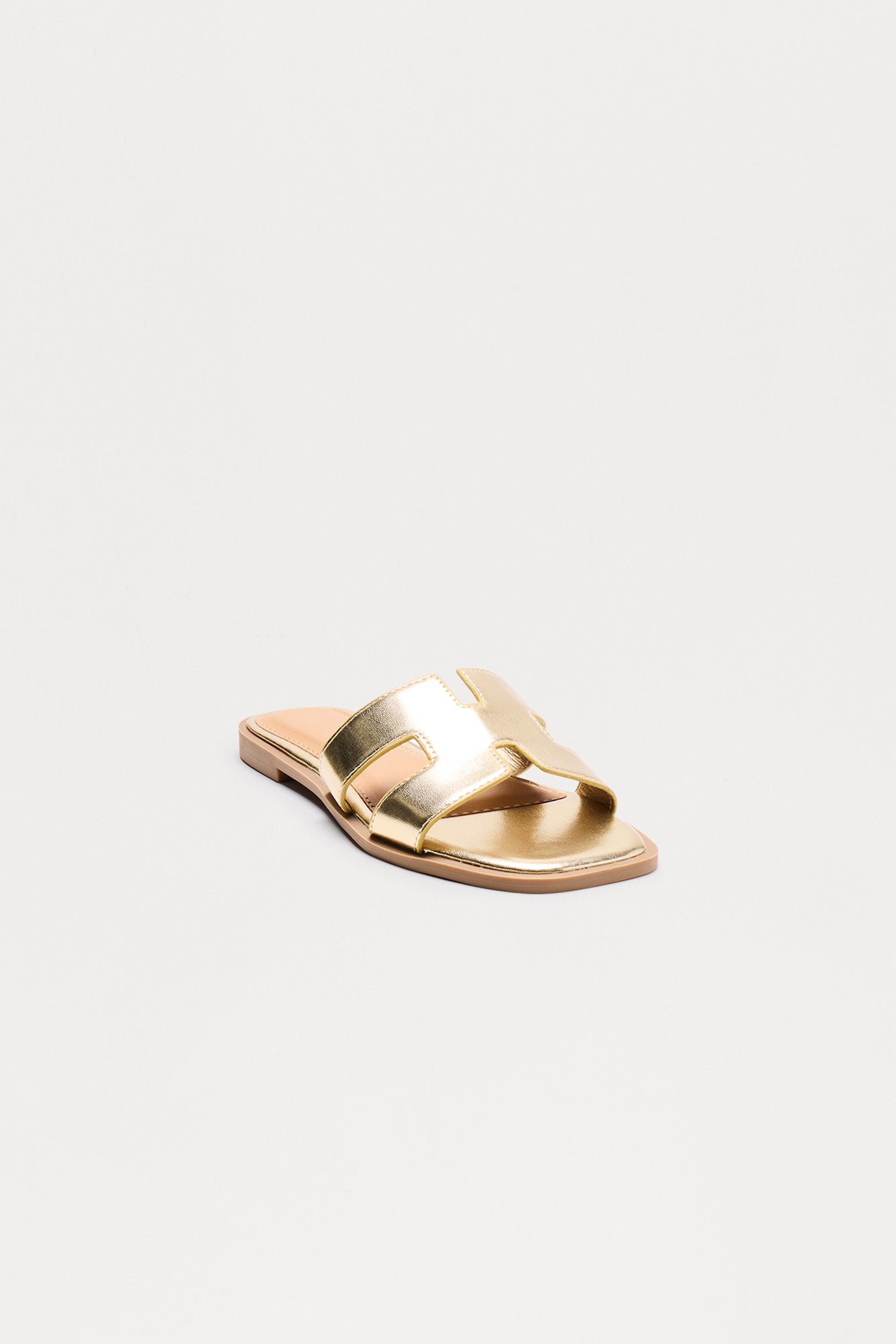 Noe Slip On Sandals - Gold