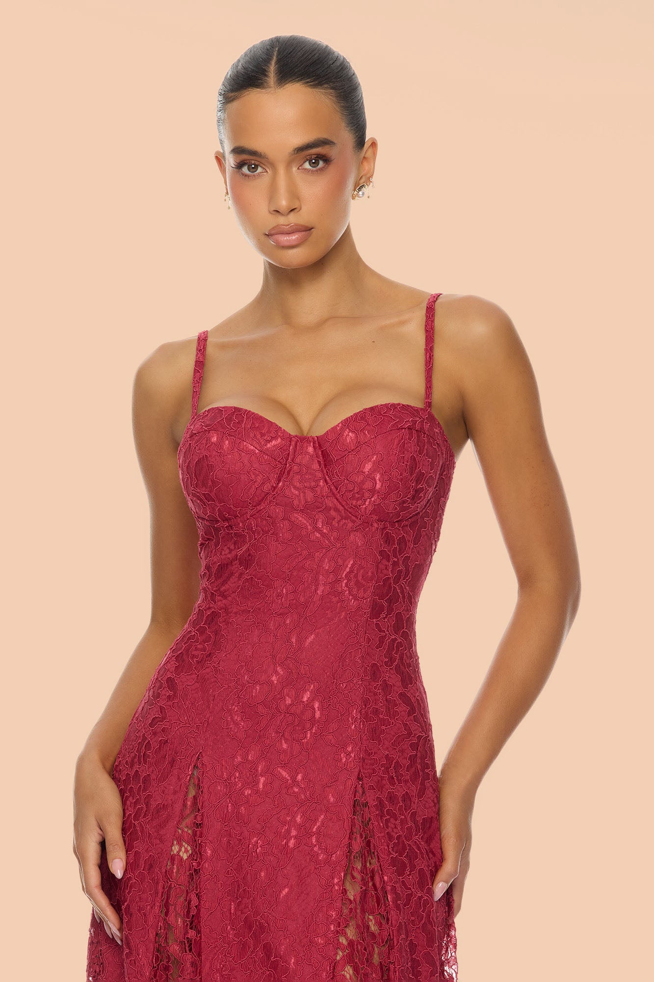 Reina Lace Gown - Wine