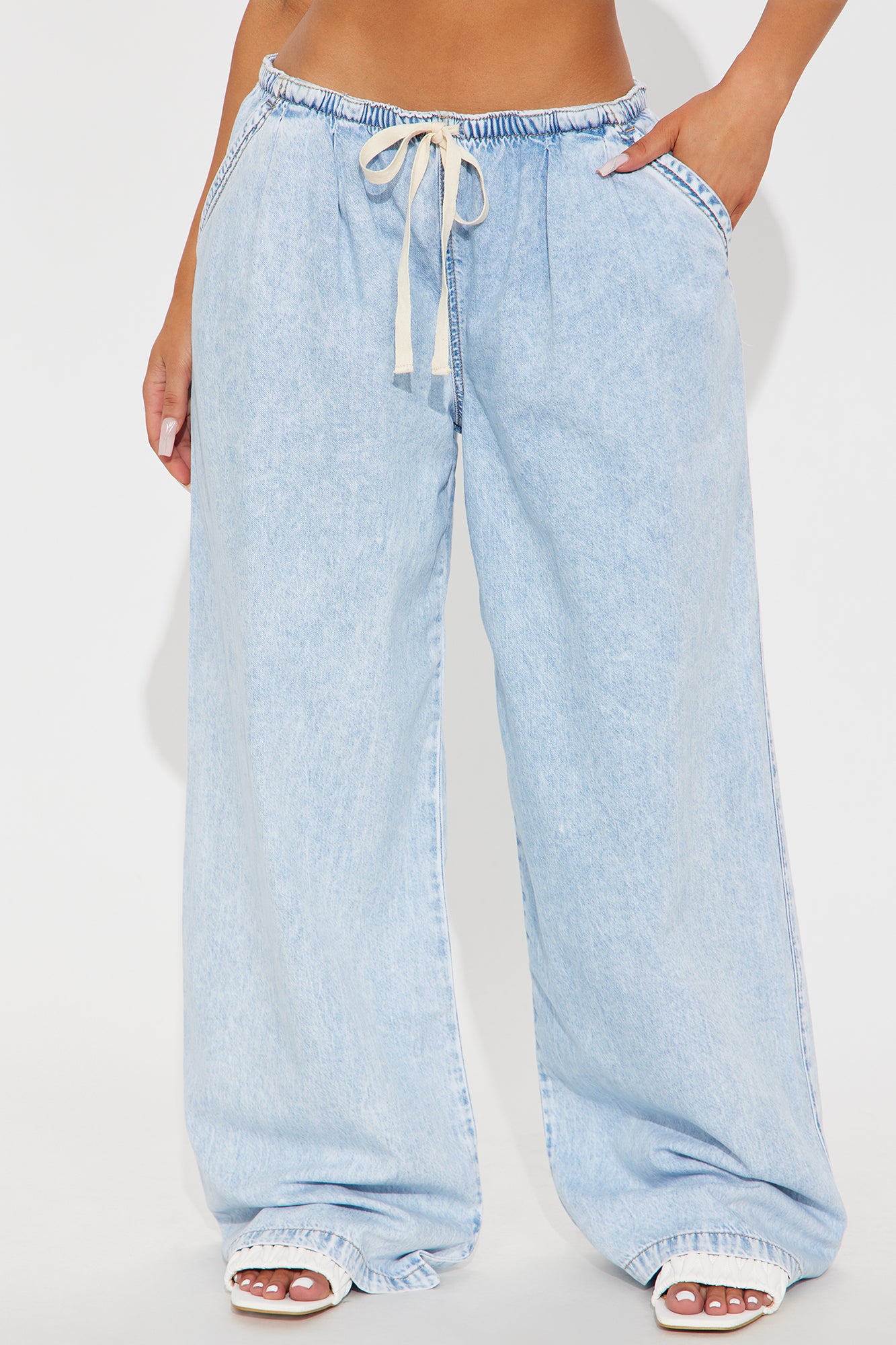 Baeside Tie Waist Wide Leg Jeans - Light Wash