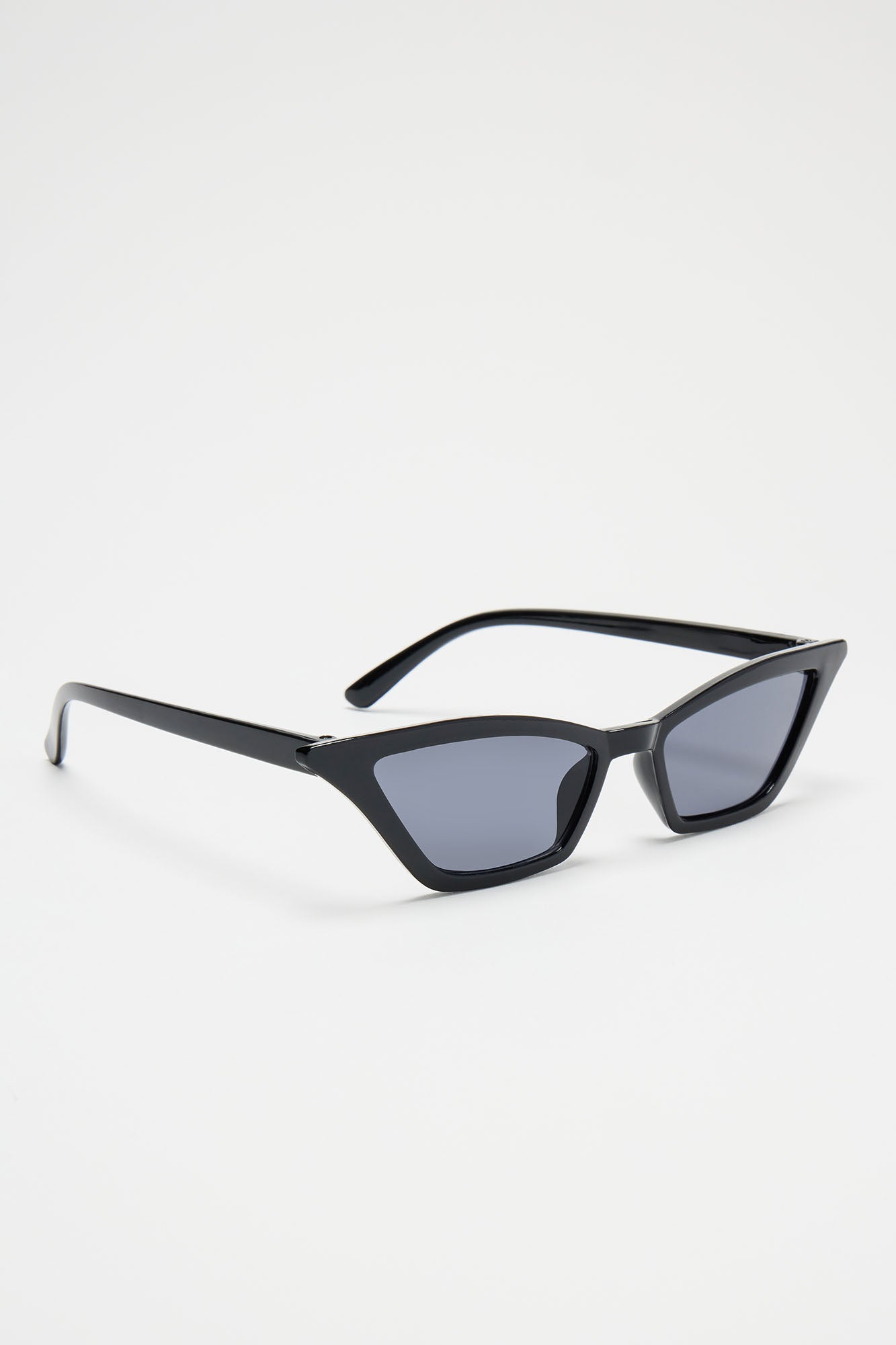 Outsmarting You Sunglasses - Black