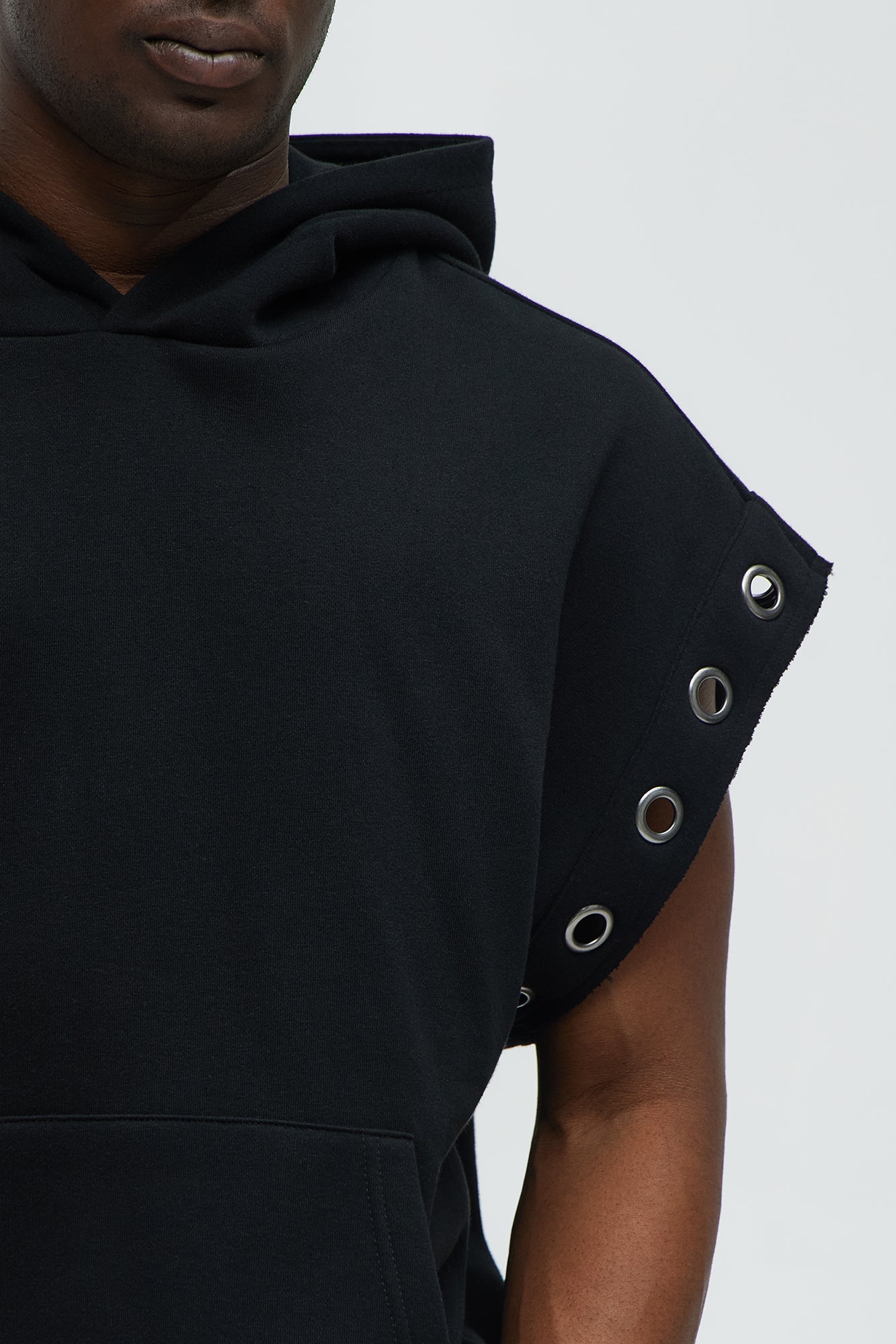 Tayson Ring Sleeveless Hoodie - Black
