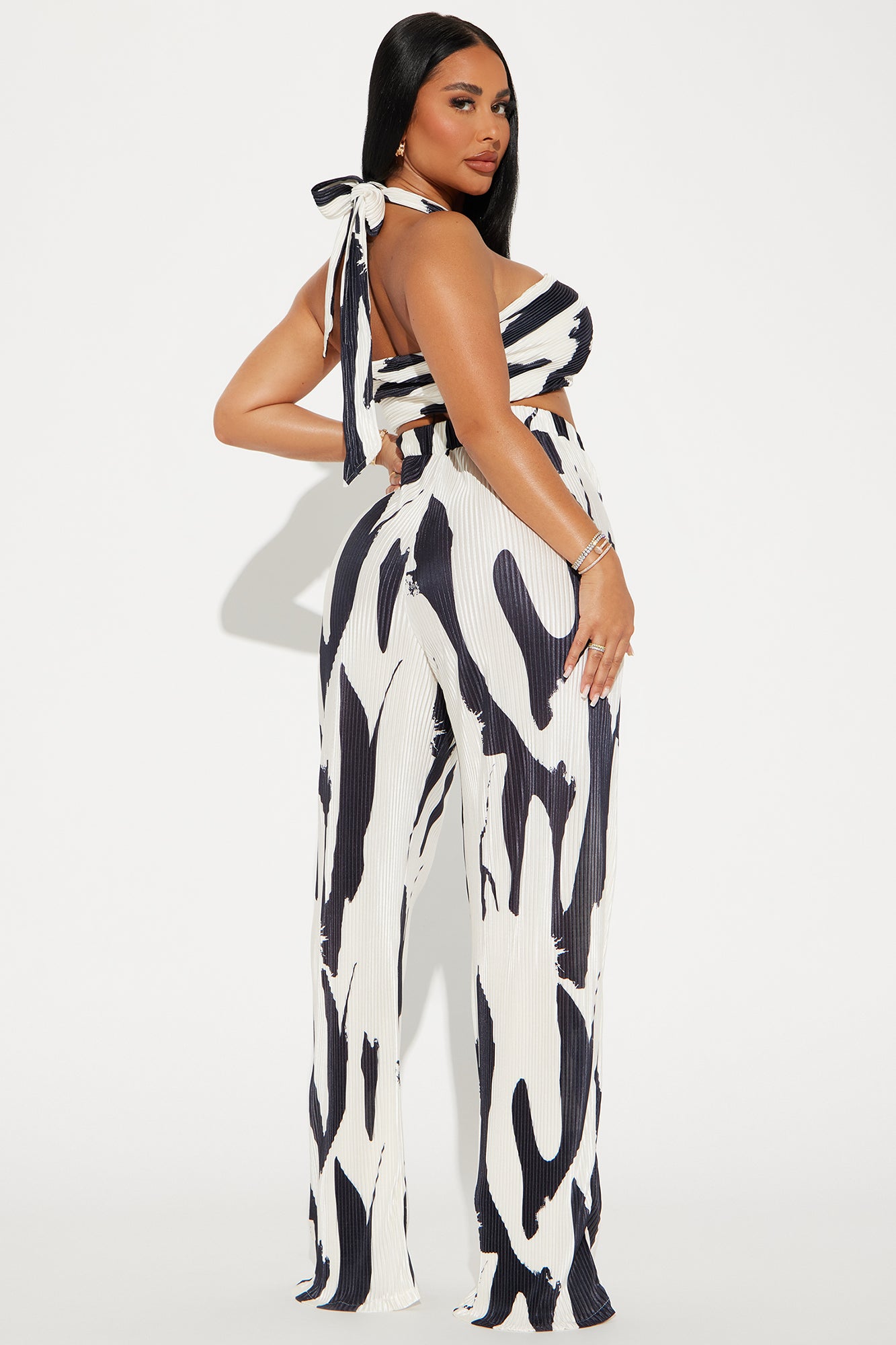 Getting Noticed Plisse Pant Set - White/Black