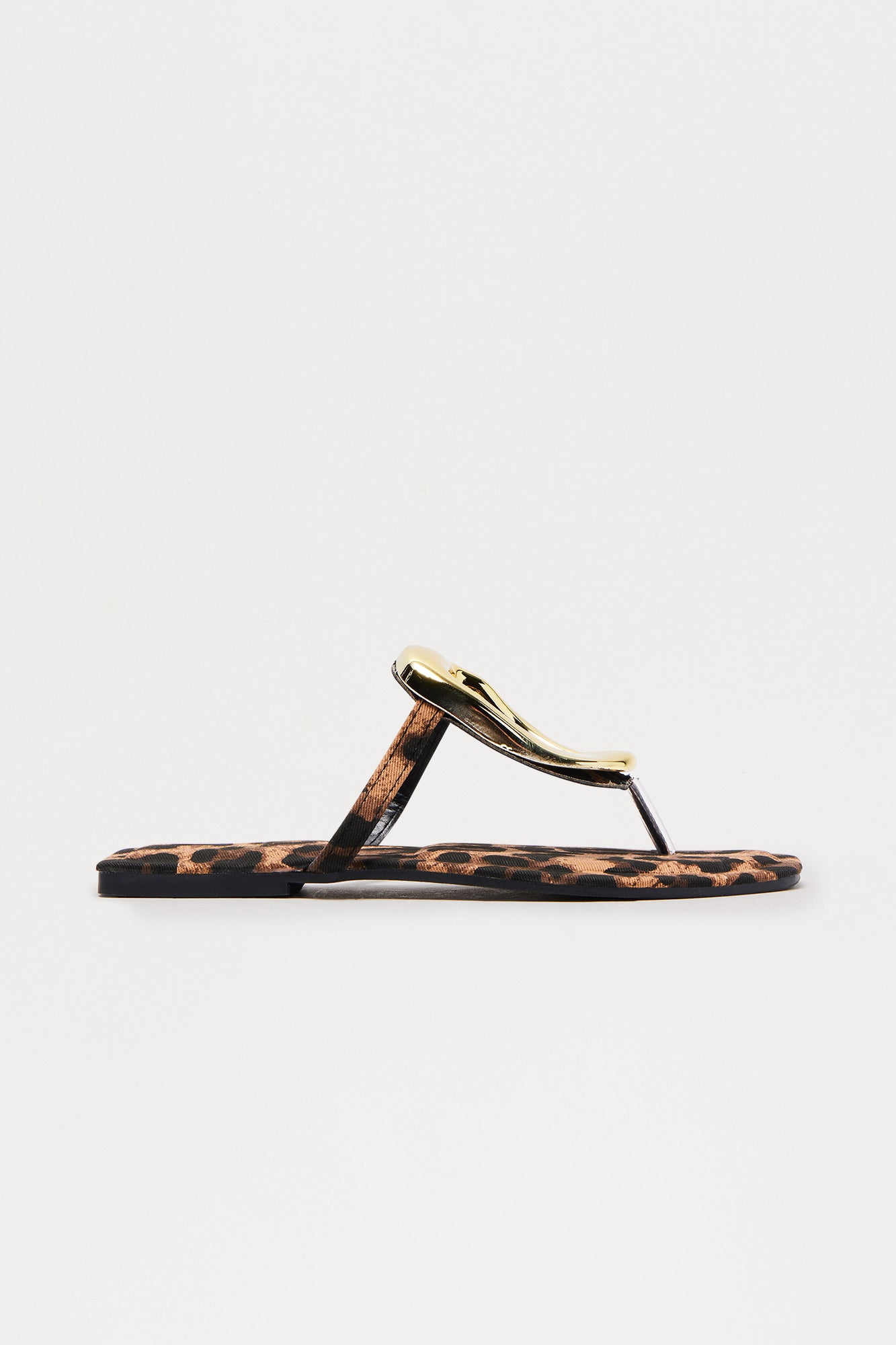 New Here Flat Sandals - Leopard