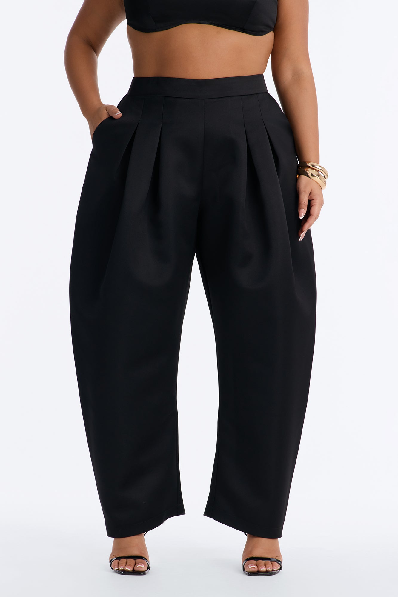 Ottilie High Rise Pleated Barrel Leg Pant - Black