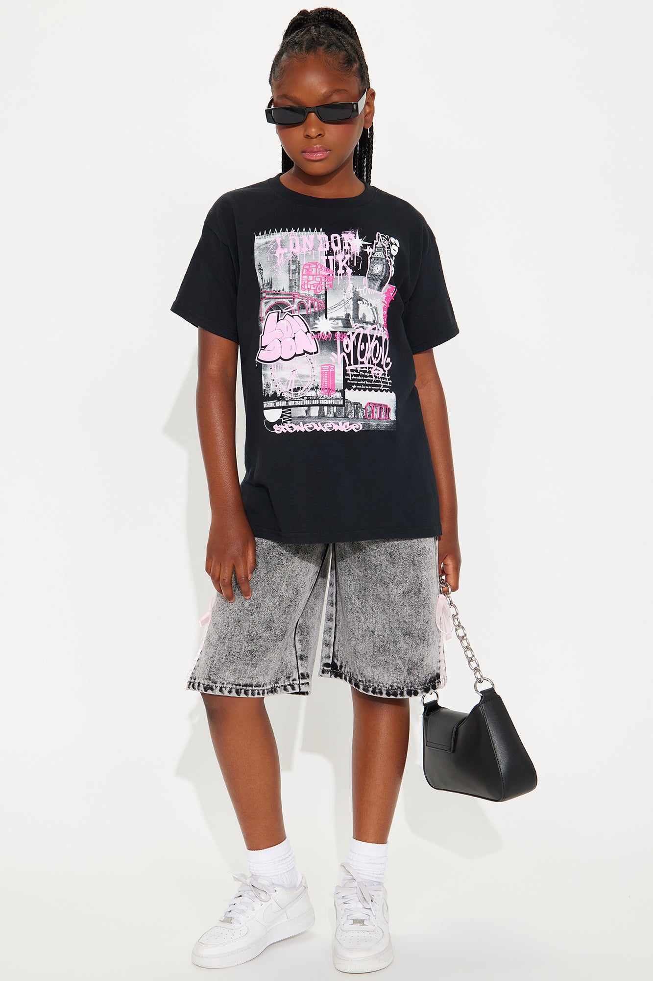 Mini Life In London Graphic Tee - Black