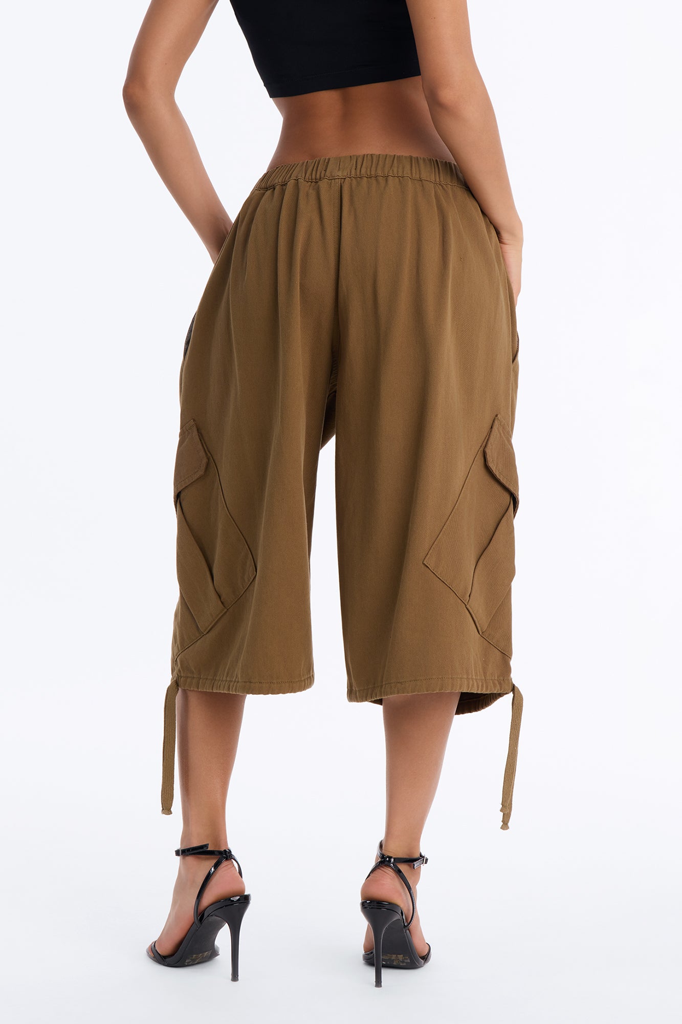 Carter Twill Cargo Bubble Hem Bermuda Short - Olive