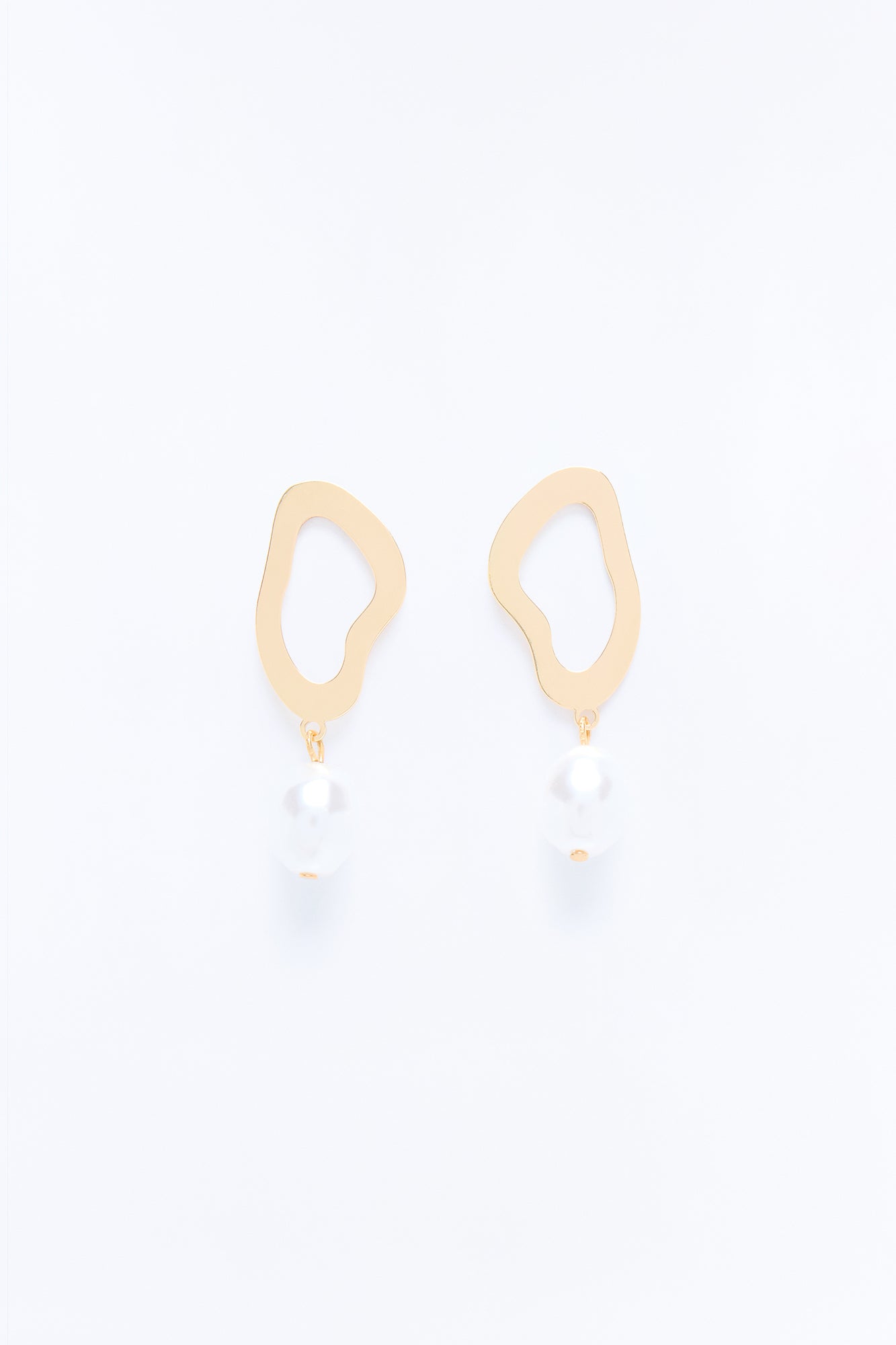 Noctura Pearl Drop Earrings - Gold