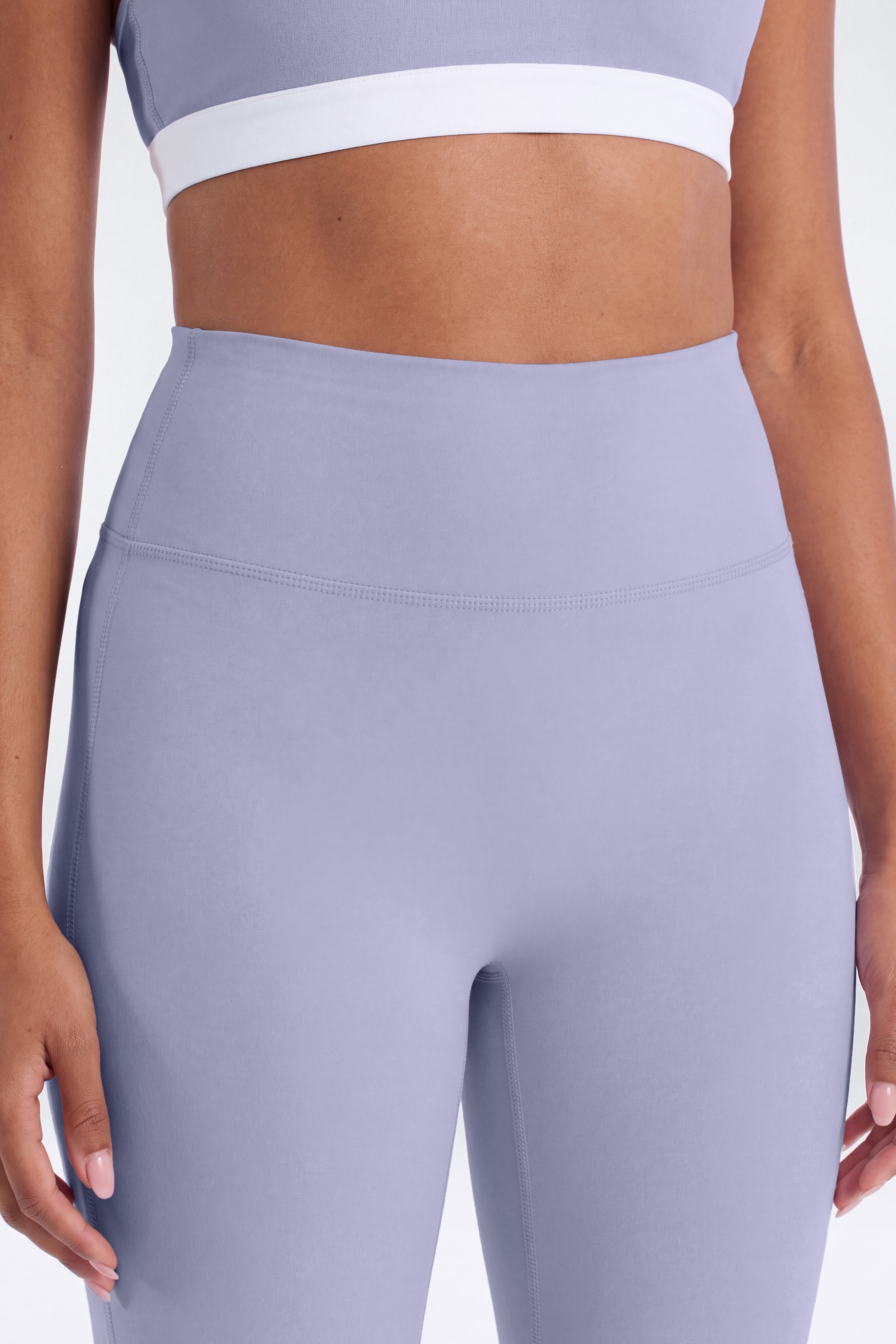 ProStretch™ 17″ Deep V Back Capri Legging - Dusty Lavender