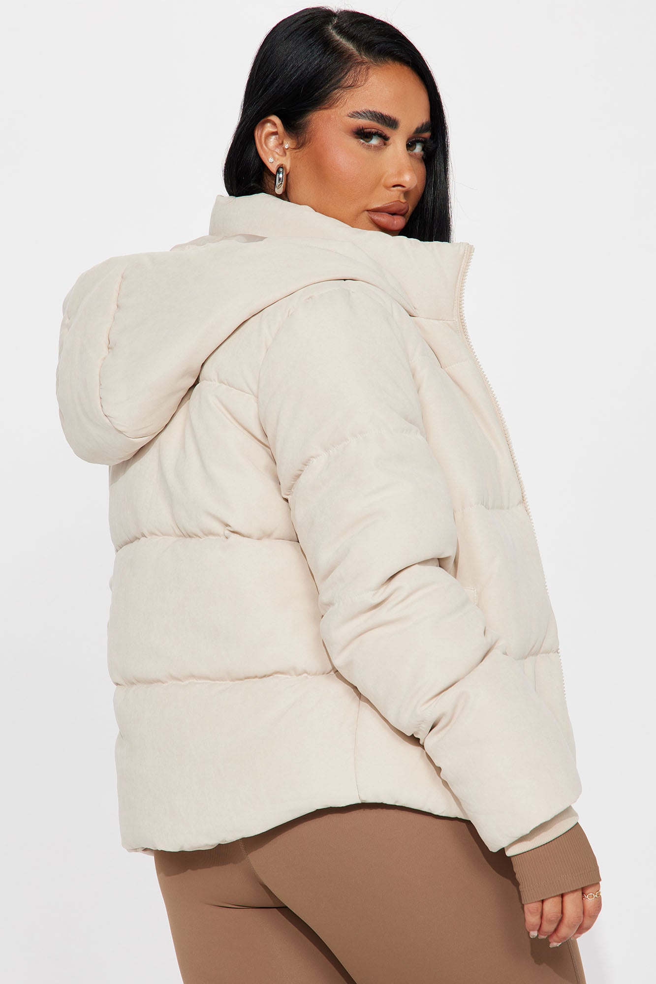 In The Middle Of The City Puffer Jacket - Khaki