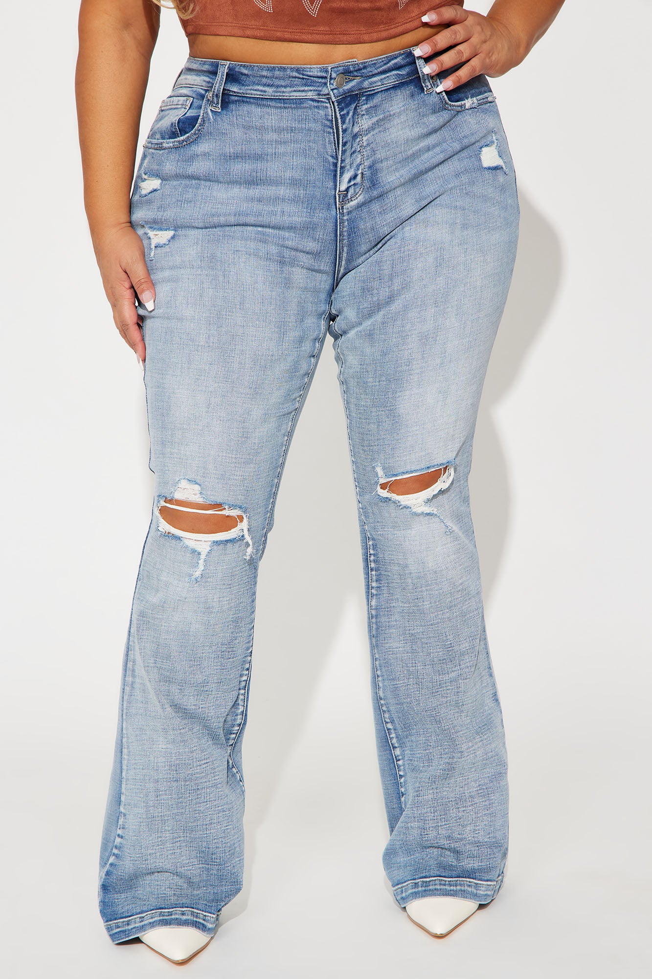 Key Figure Ripped Stretch Flare Jeans - Medium Wash