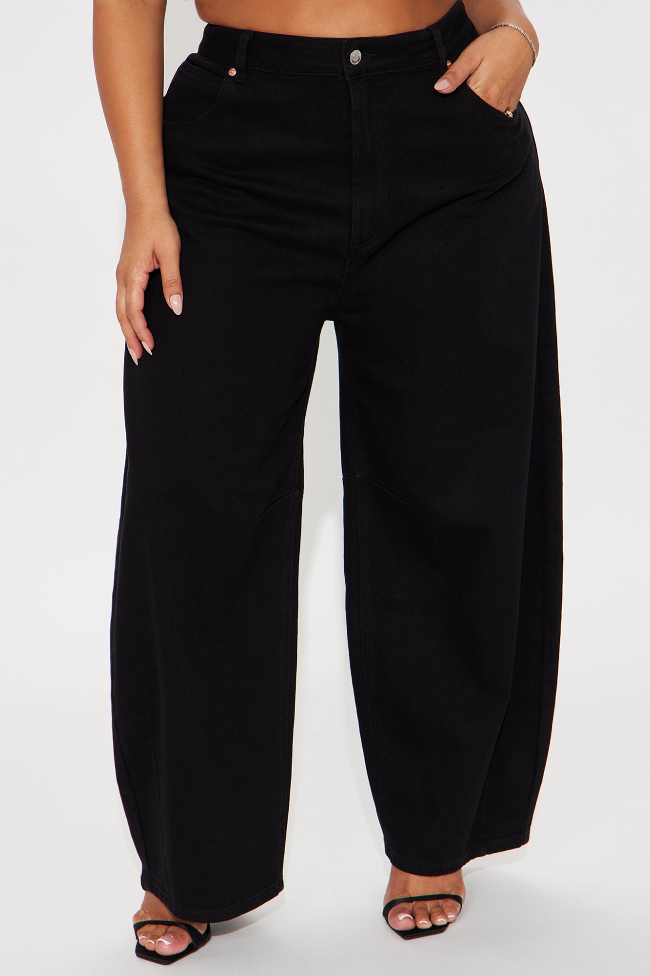 Checked Out Barrel Leg Jeans - Black