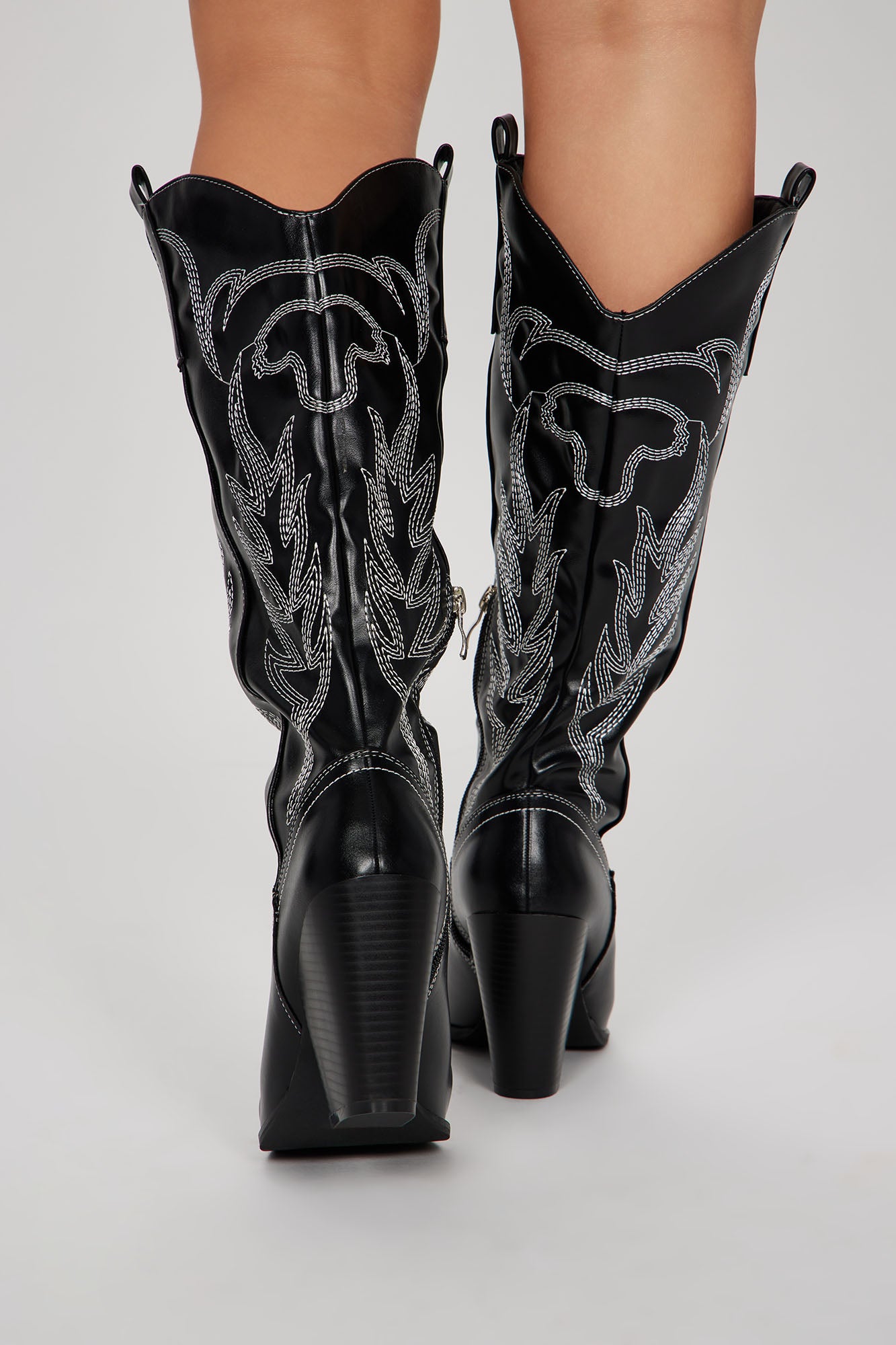 Moving Along Cowboy Boots - Black