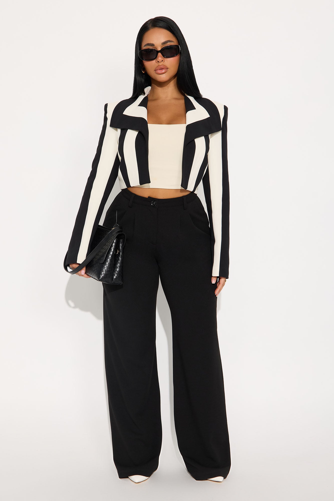 Playing Mind Games Cropped Blazer - Black/White