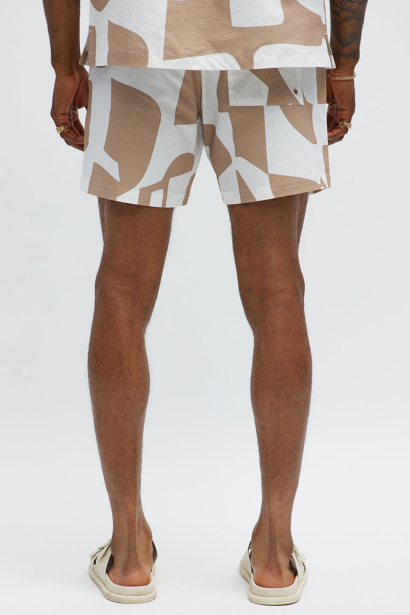 Seersucker Abstract Geo Printed Swim Trunk 6″ - Tan/Multi