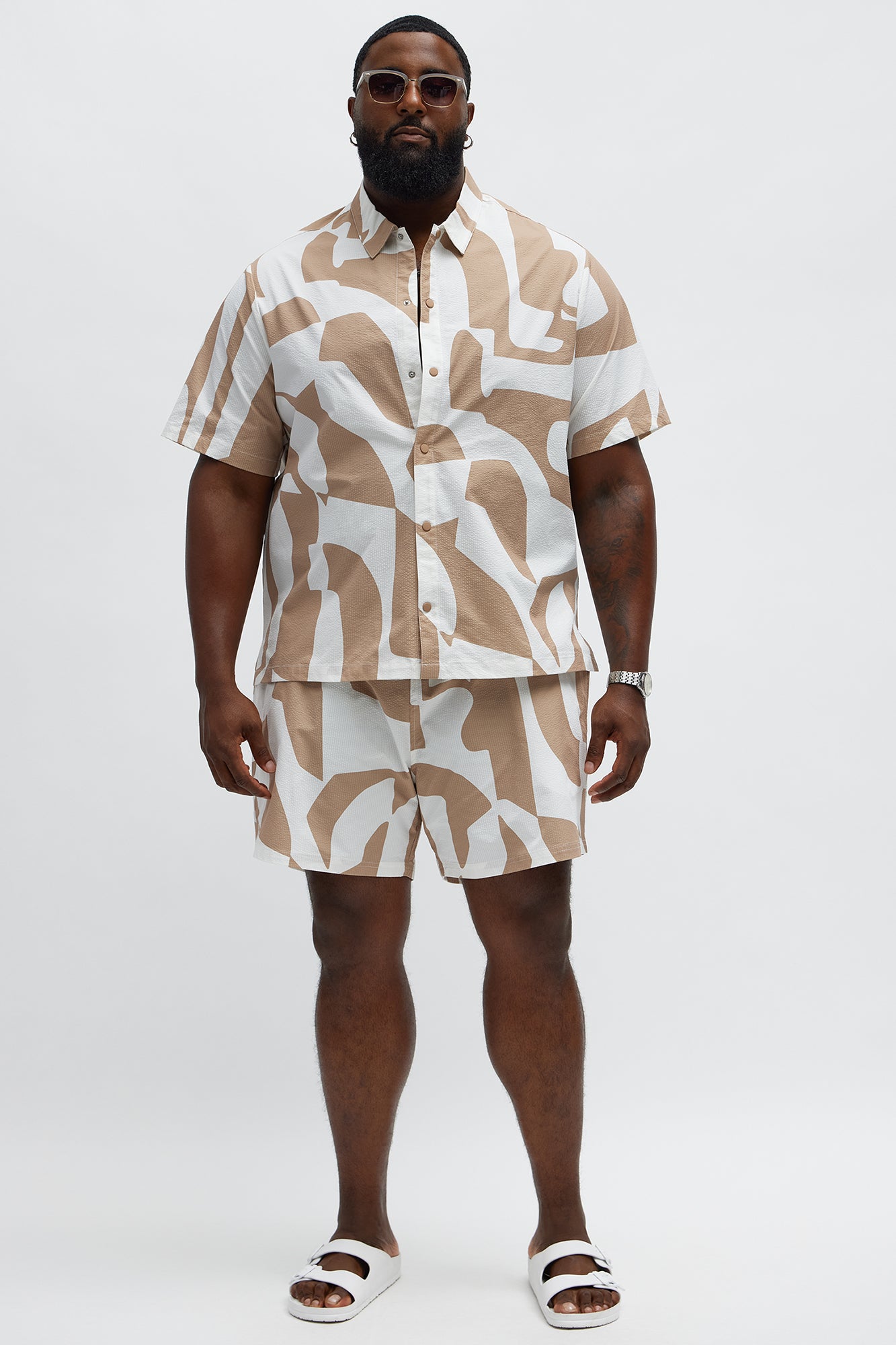 Seersucker Abstract Geo Printed Swim Trunk 6″ - Tan/Multi