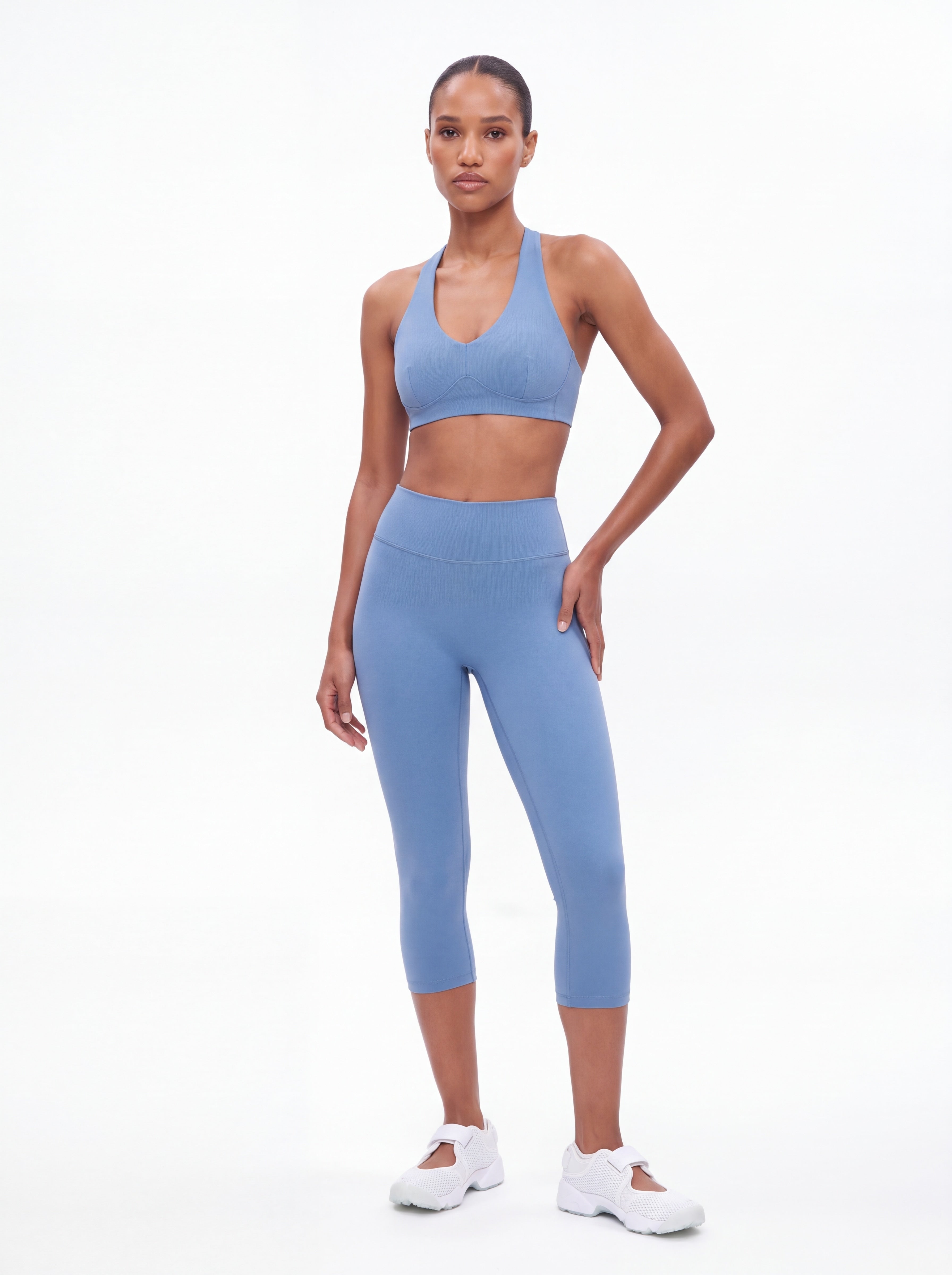CloudForm™ 18″ Midrise Capri Legging - Opal Blue