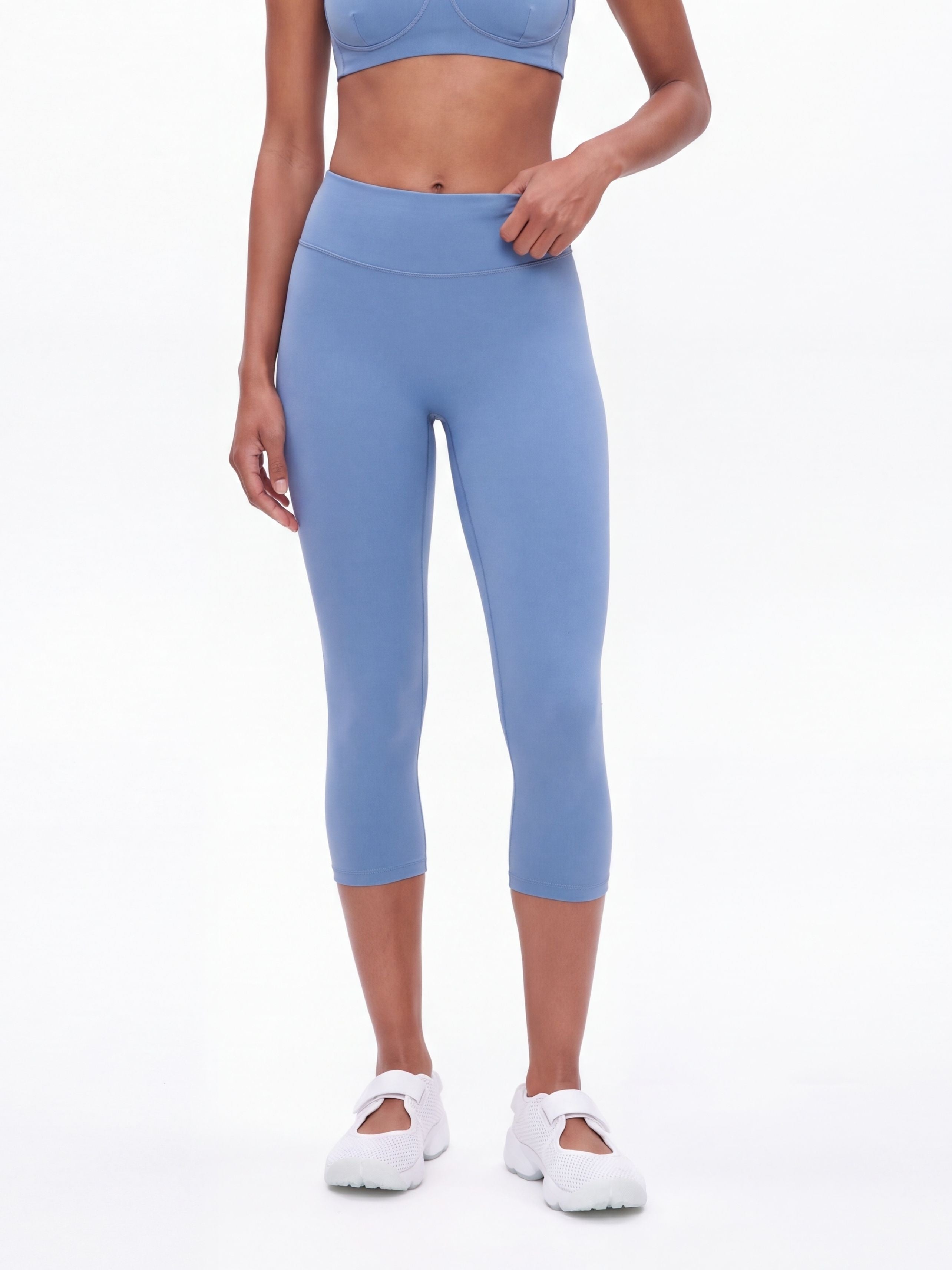 CloudForm™ 18″ Midrise Capri Legging - Opal Blue