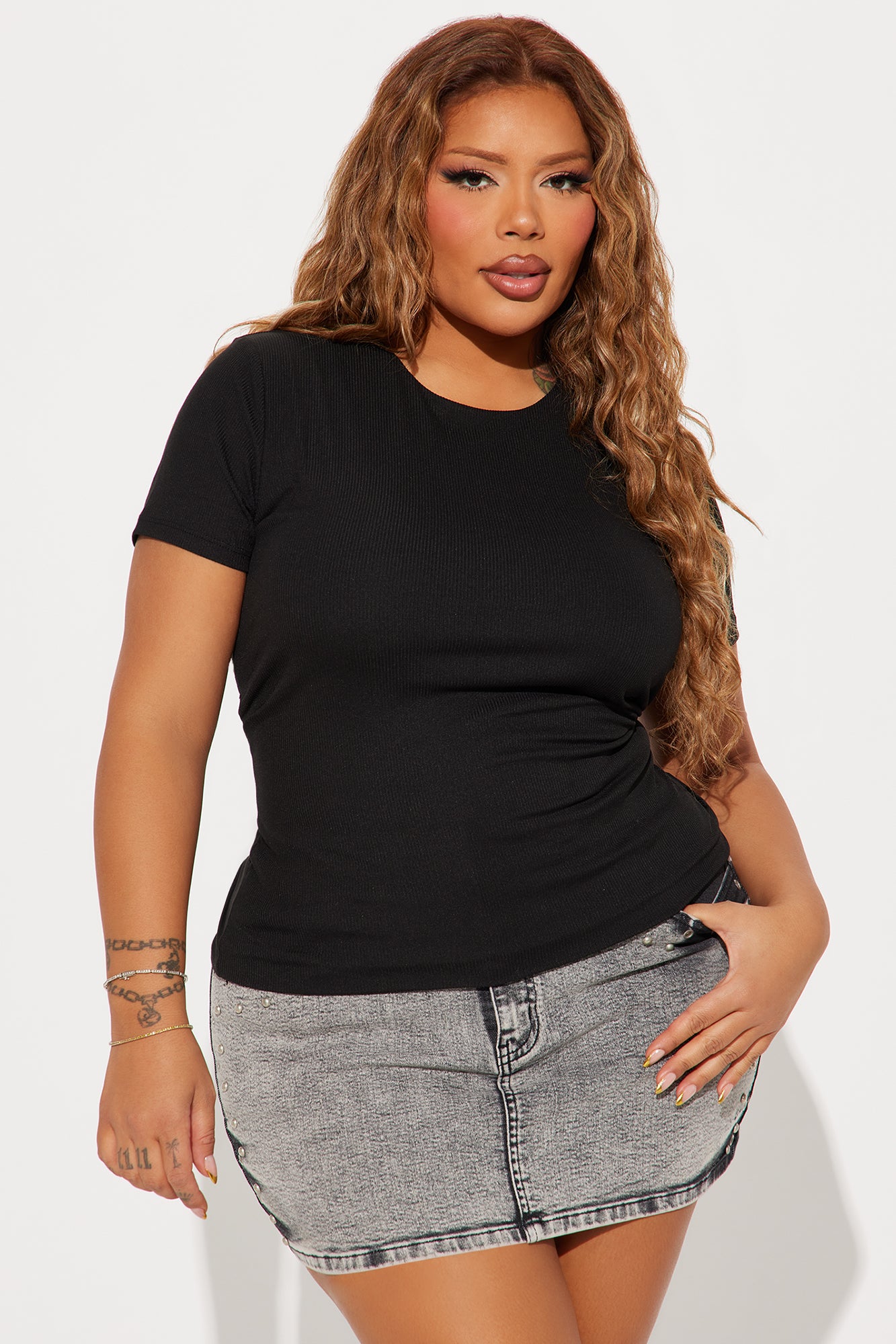 Chloe Crew Neck Short Sleeve Tee - Black